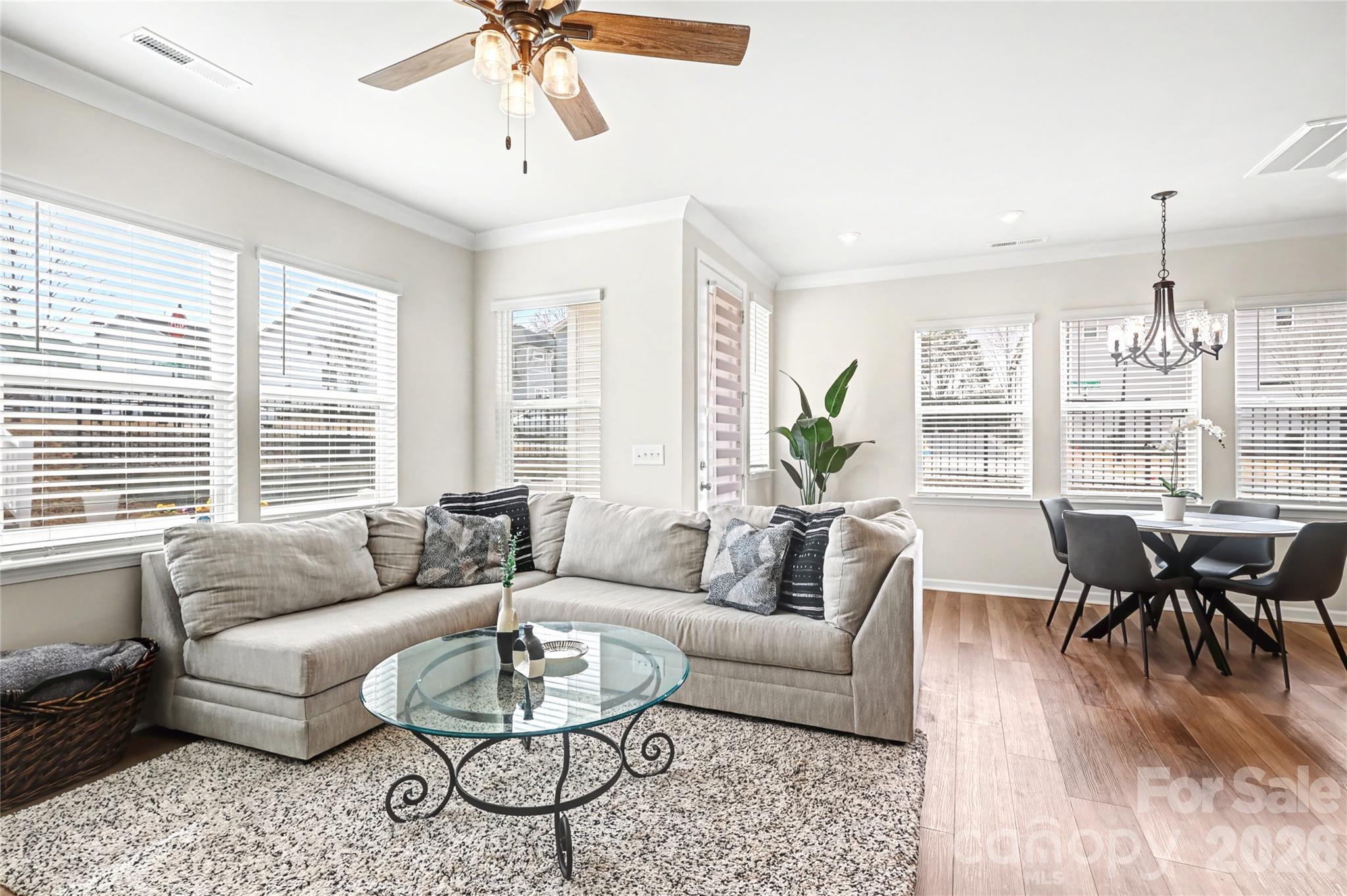106 Renny Alley — Charlotte