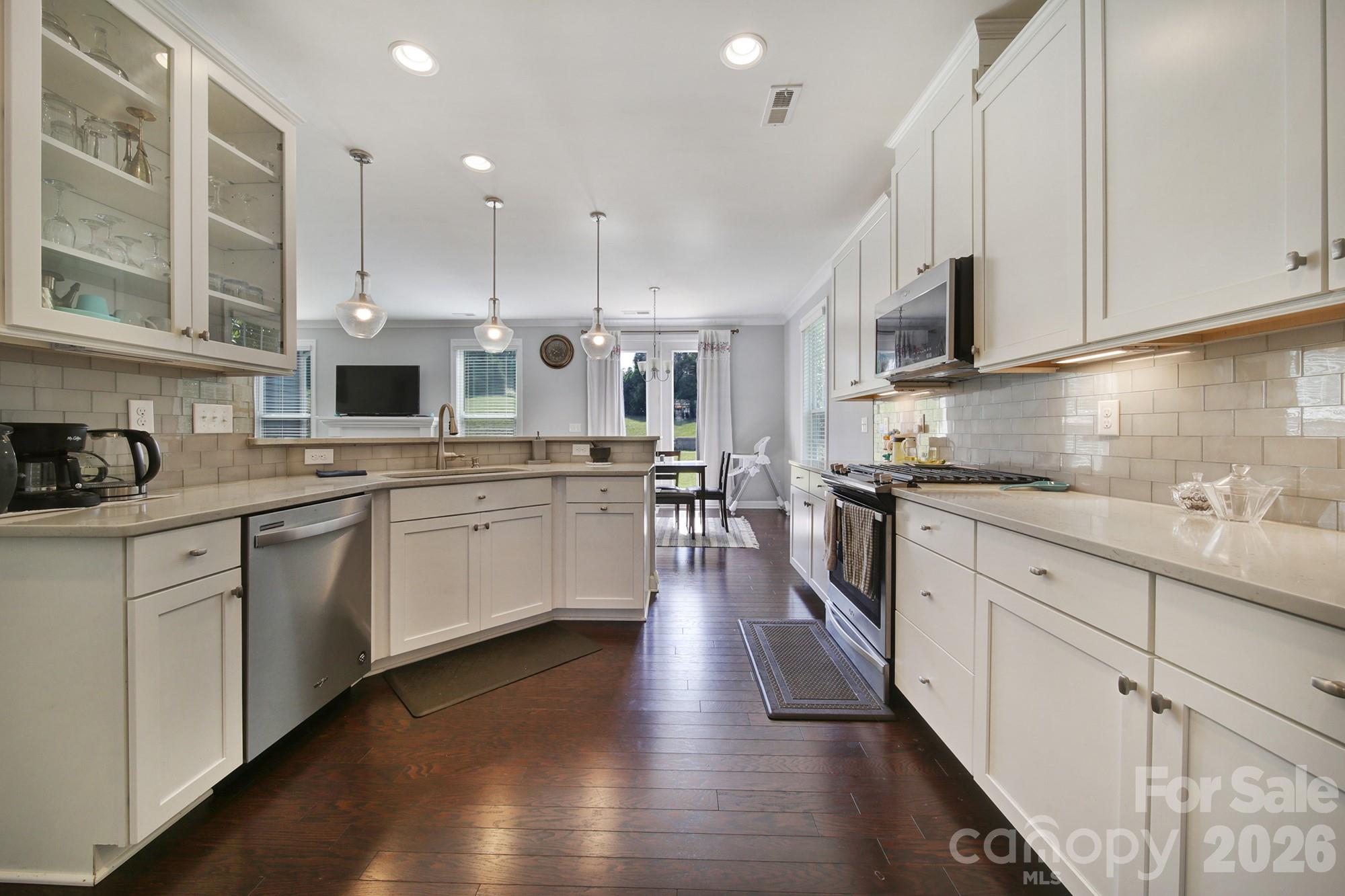 3322 Helmsley Court — Concord