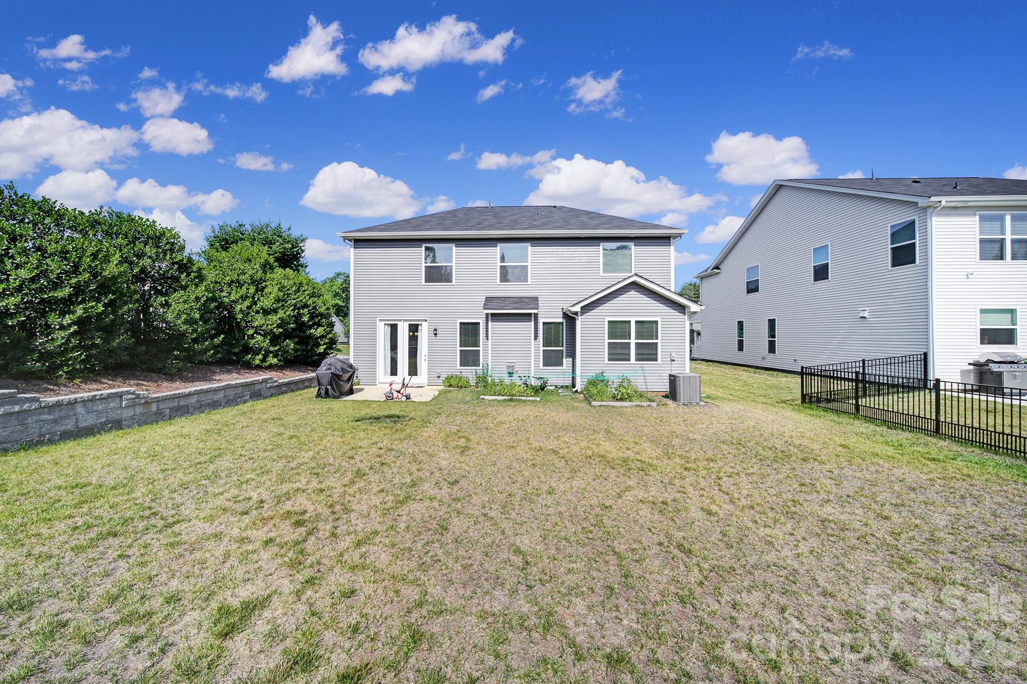 3322 Helmsley Court — Concord