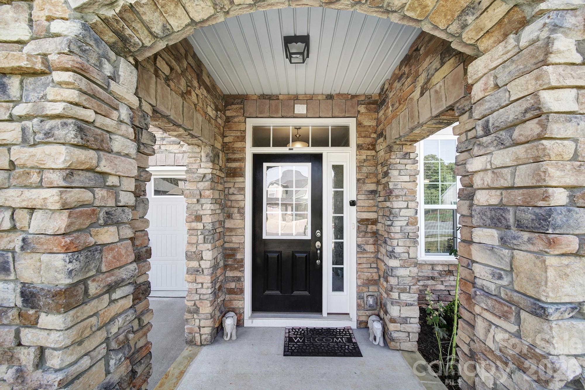 3322 Helmsley Court — Concord