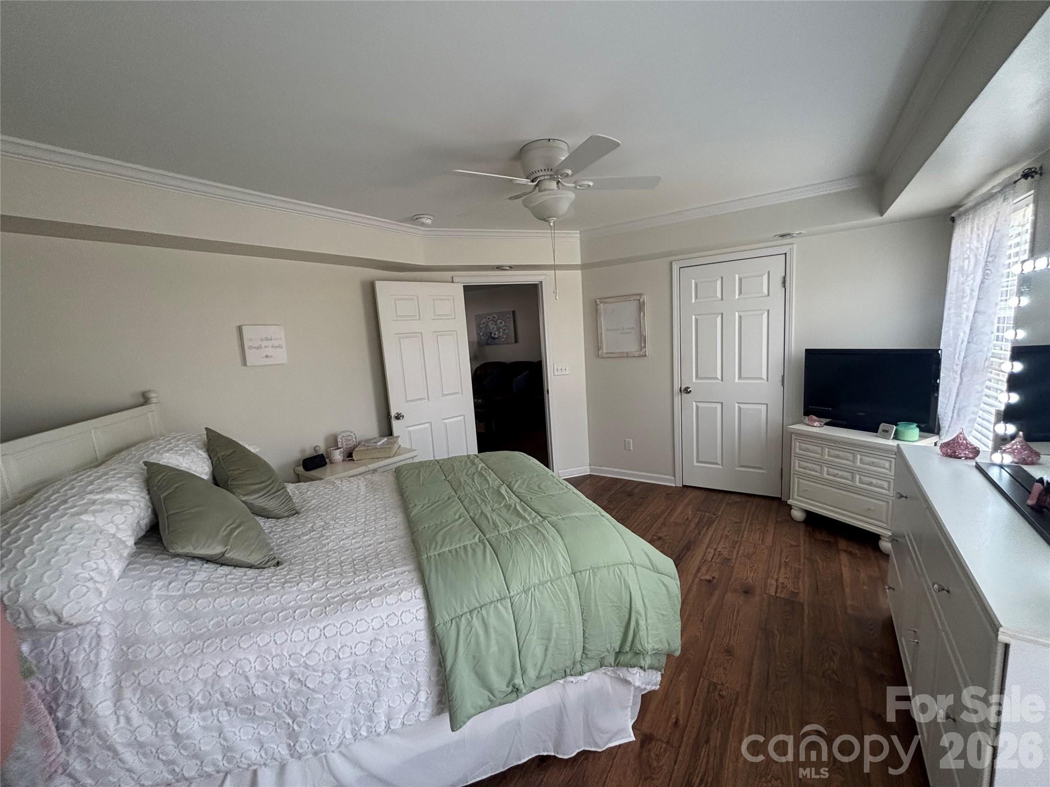 124 Hood Heights — Hendersonville
