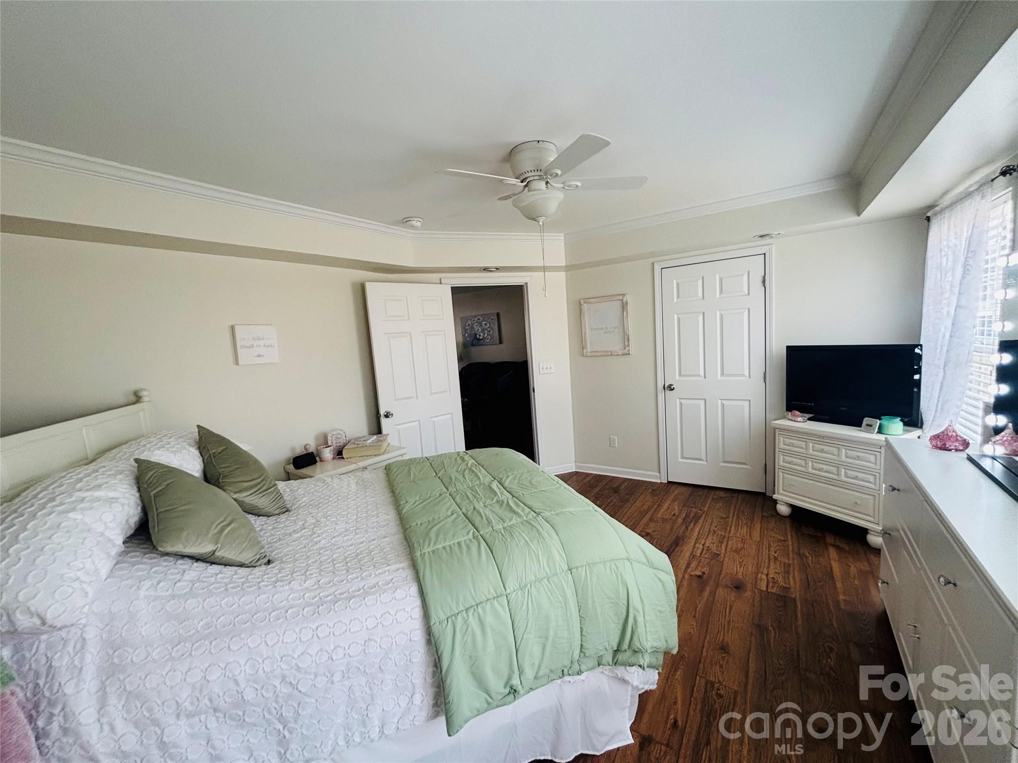 124 Hood Heights — Hendersonville