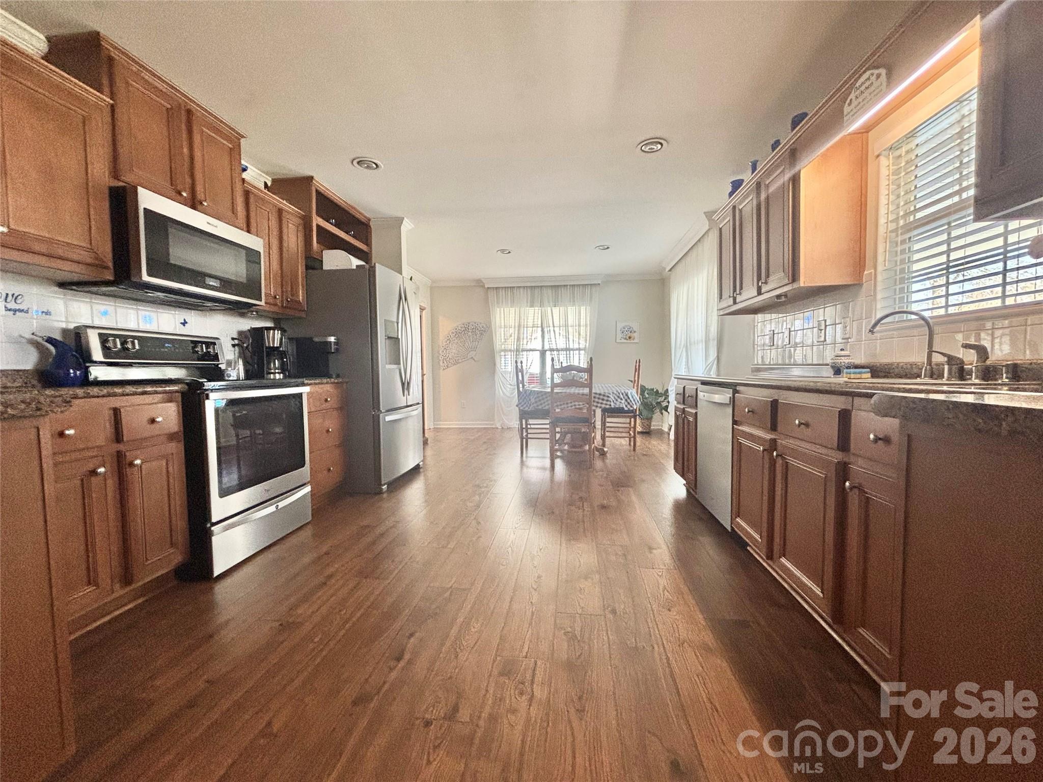 124 Hood Heights — Hendersonville