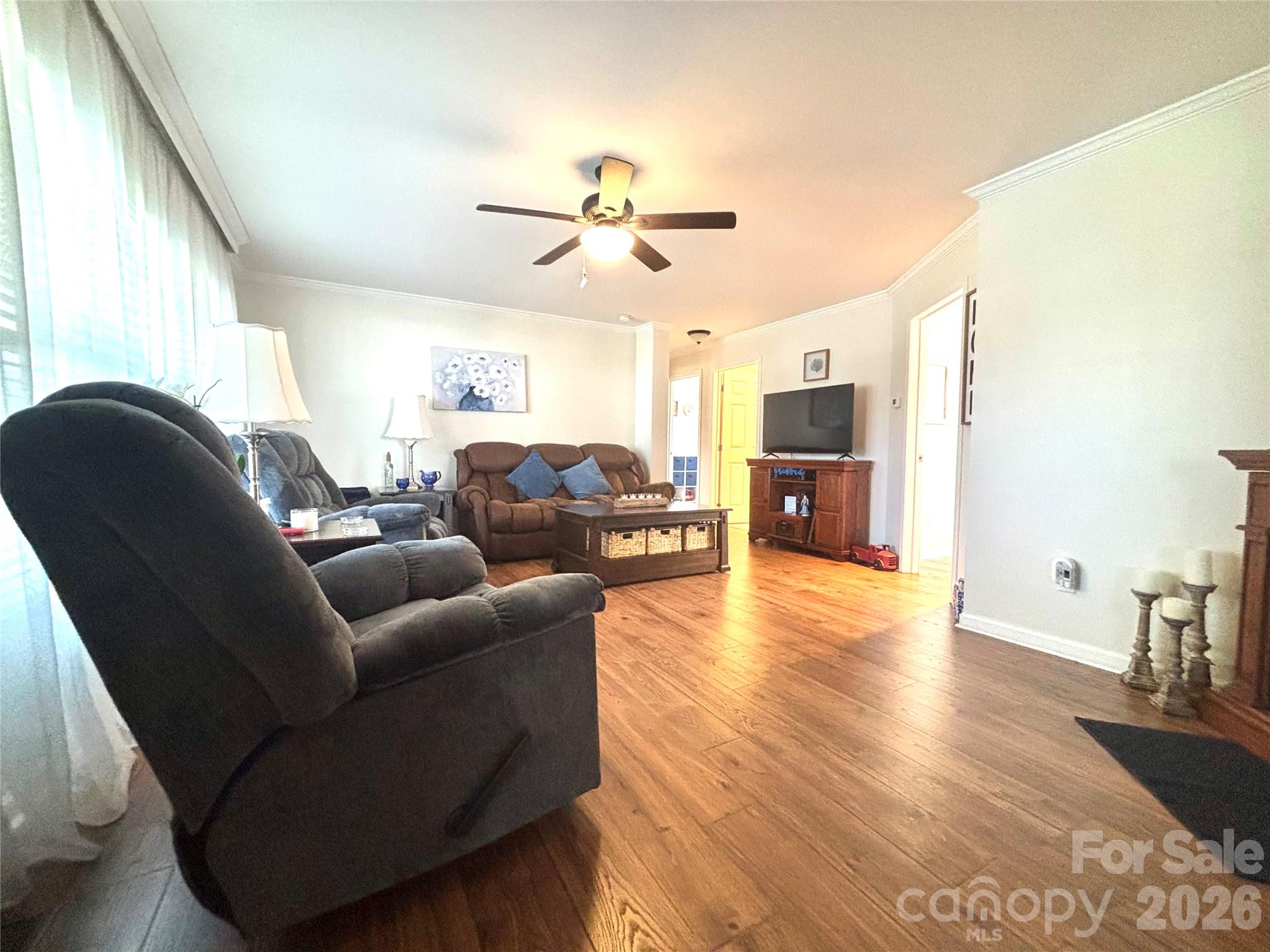 124 Hood Heights — Hendersonville