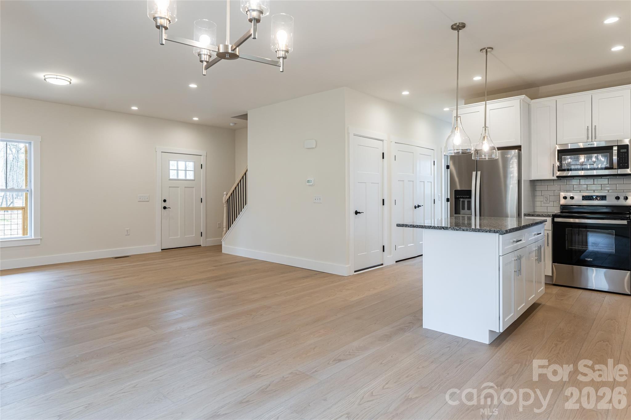 165 Cascade Ridge Road — Fairview