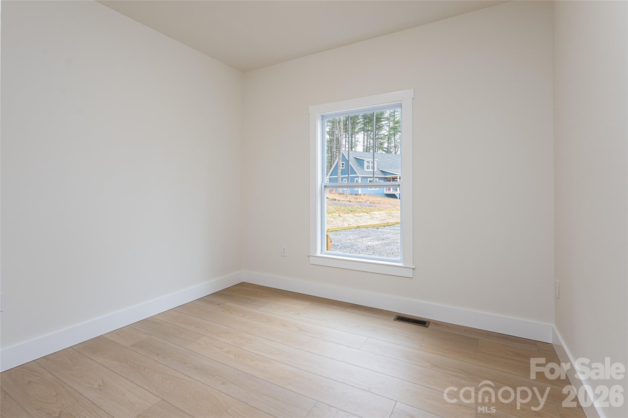 165 Cascade Ridge Road — Fairview