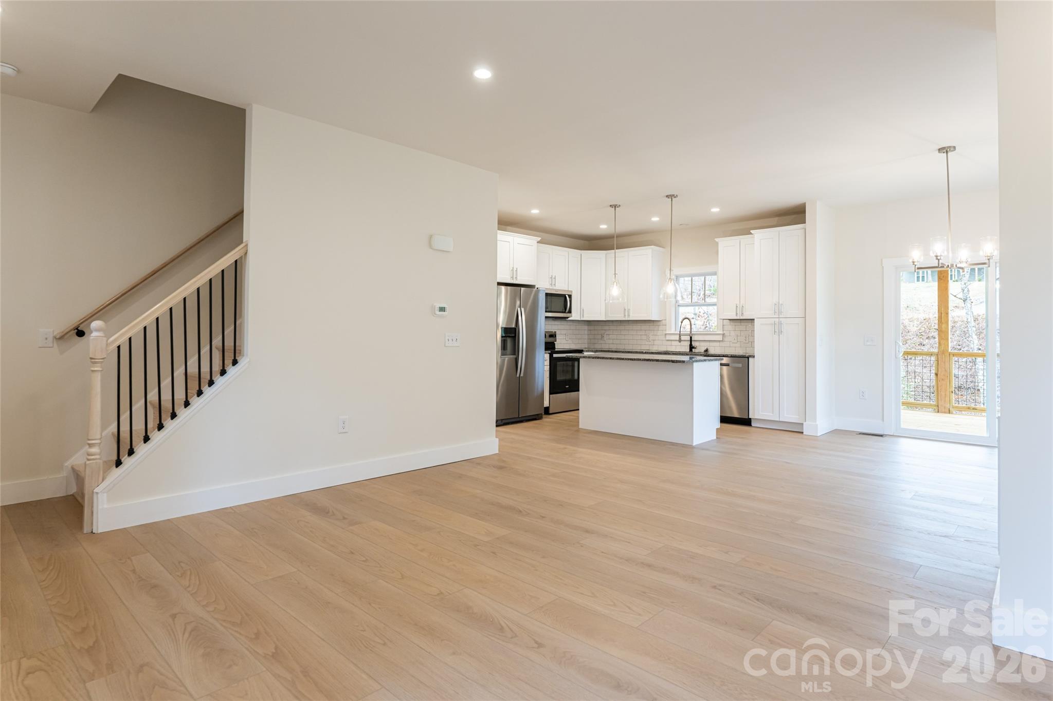 165 Cascade Ridge Road — Fairview
