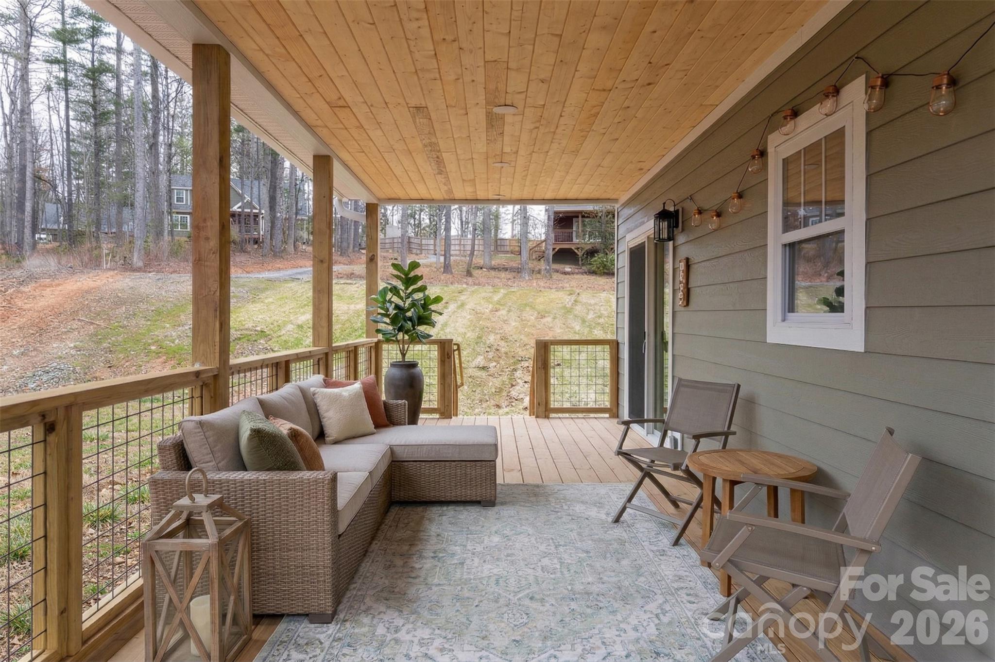165 Cascade Ridge Road — Fairview