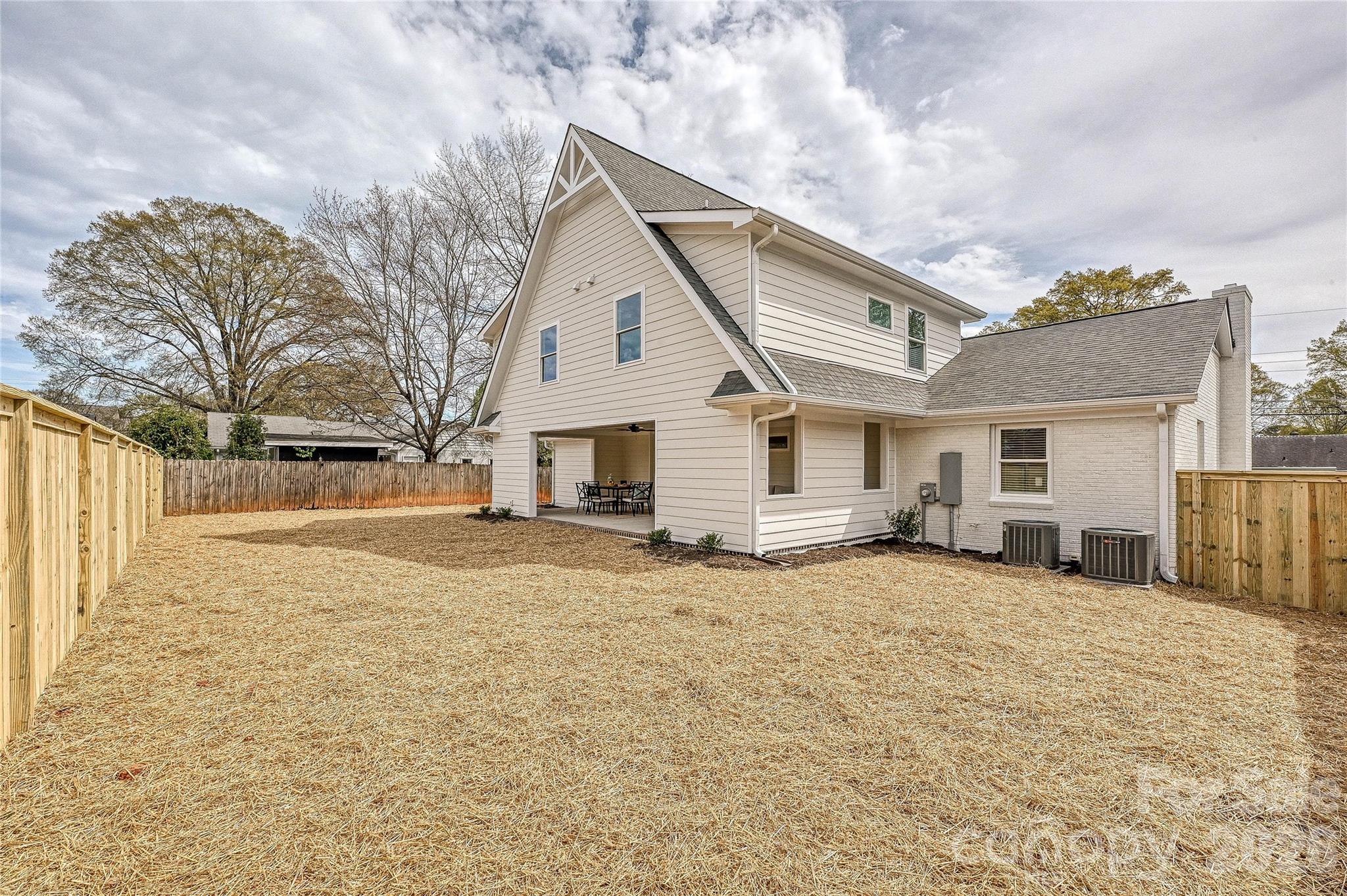 815 Hartness Avenue — Charlotte
