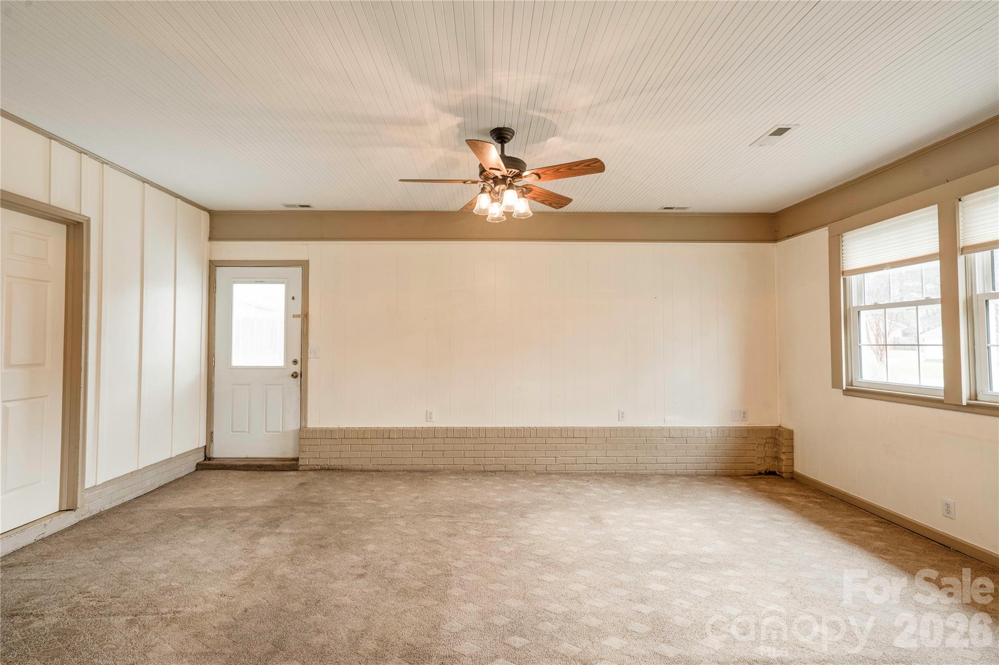 2926 Lake Drive — Shelby
