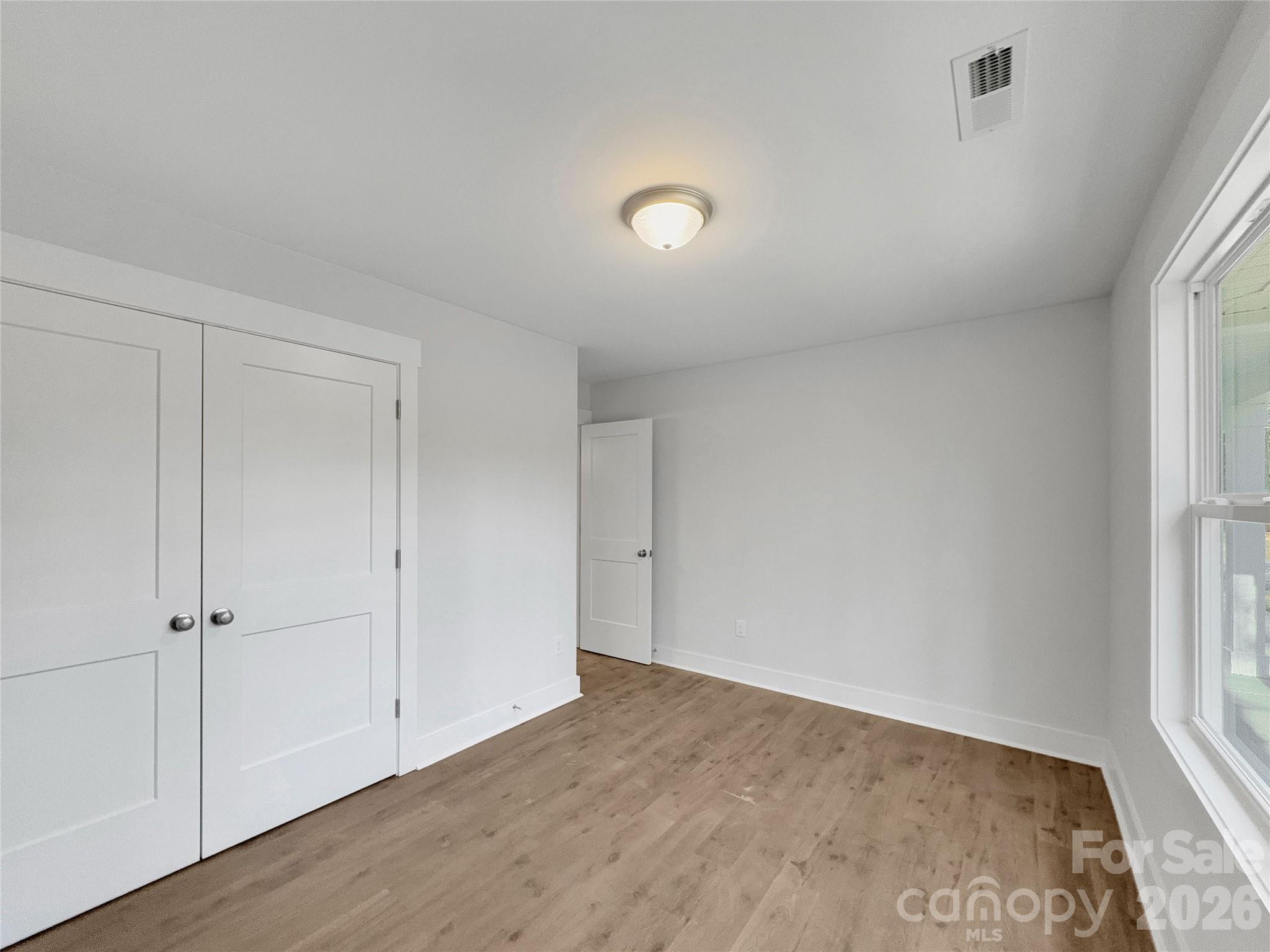 2338 Neill Road — Lancaster