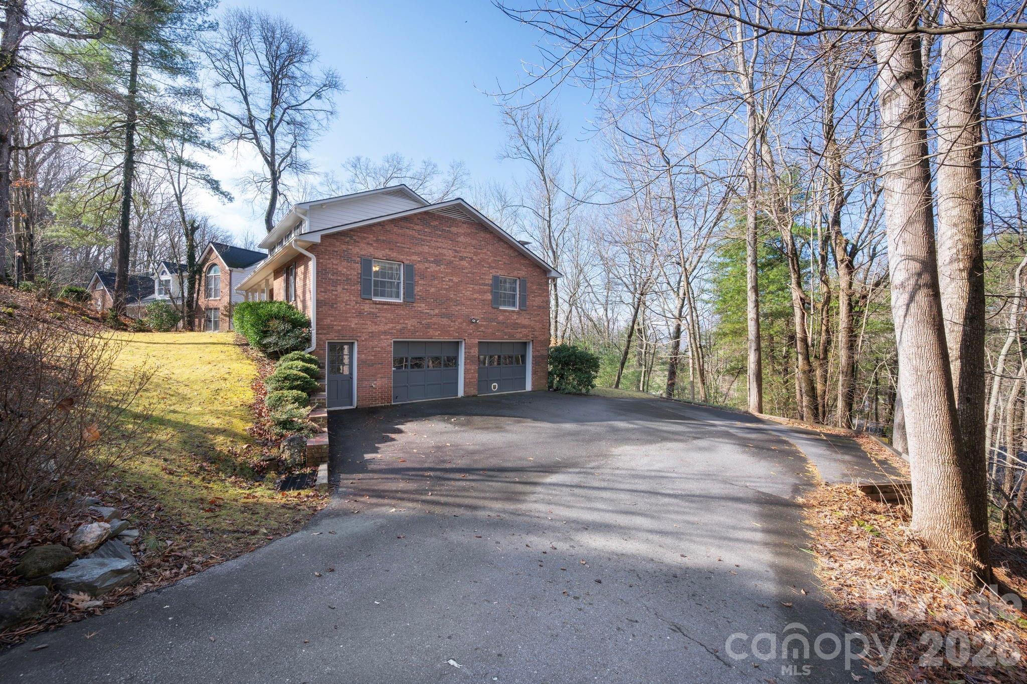 107 Ballantree Drive — Asheville