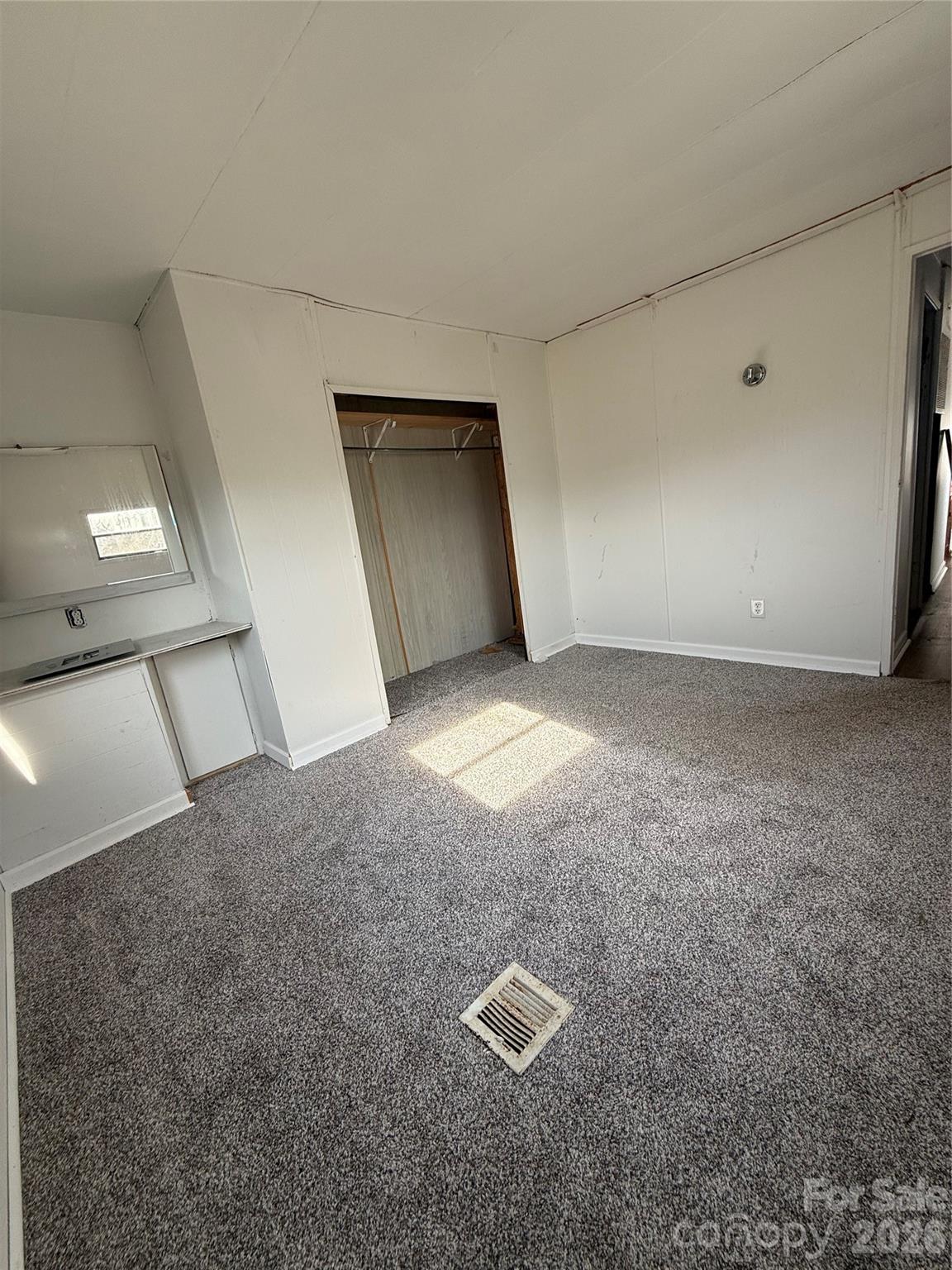 100 Stella Street — Clover