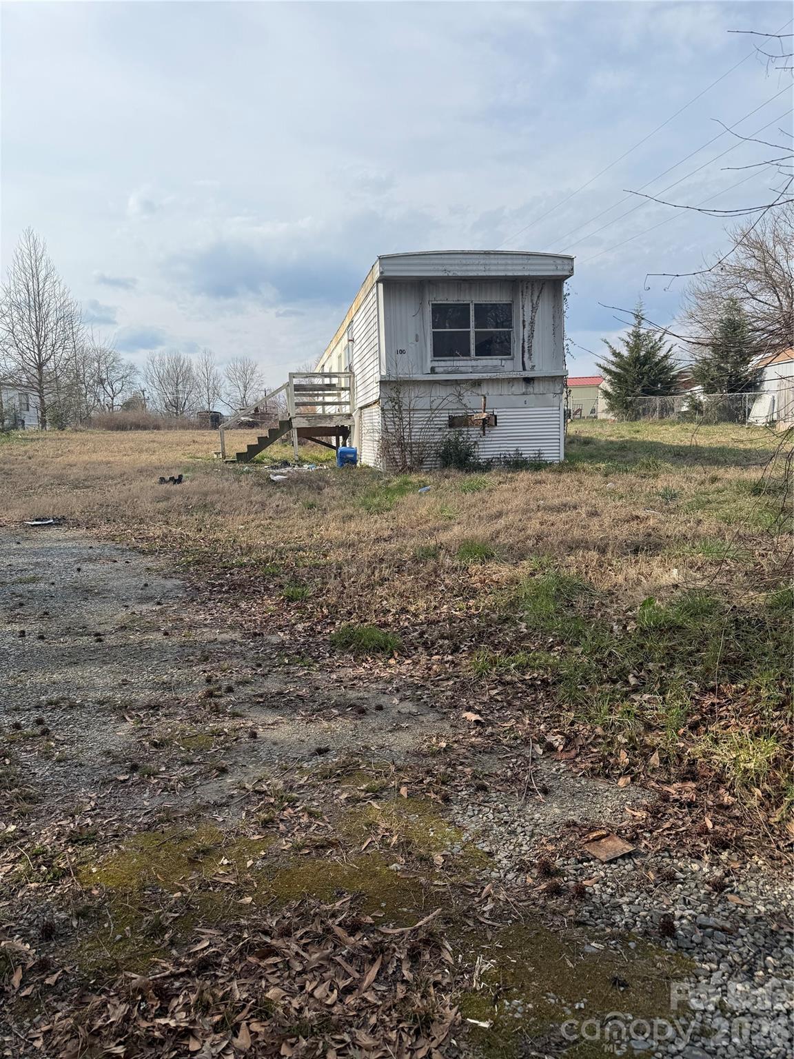 100 Stella Street — Clover