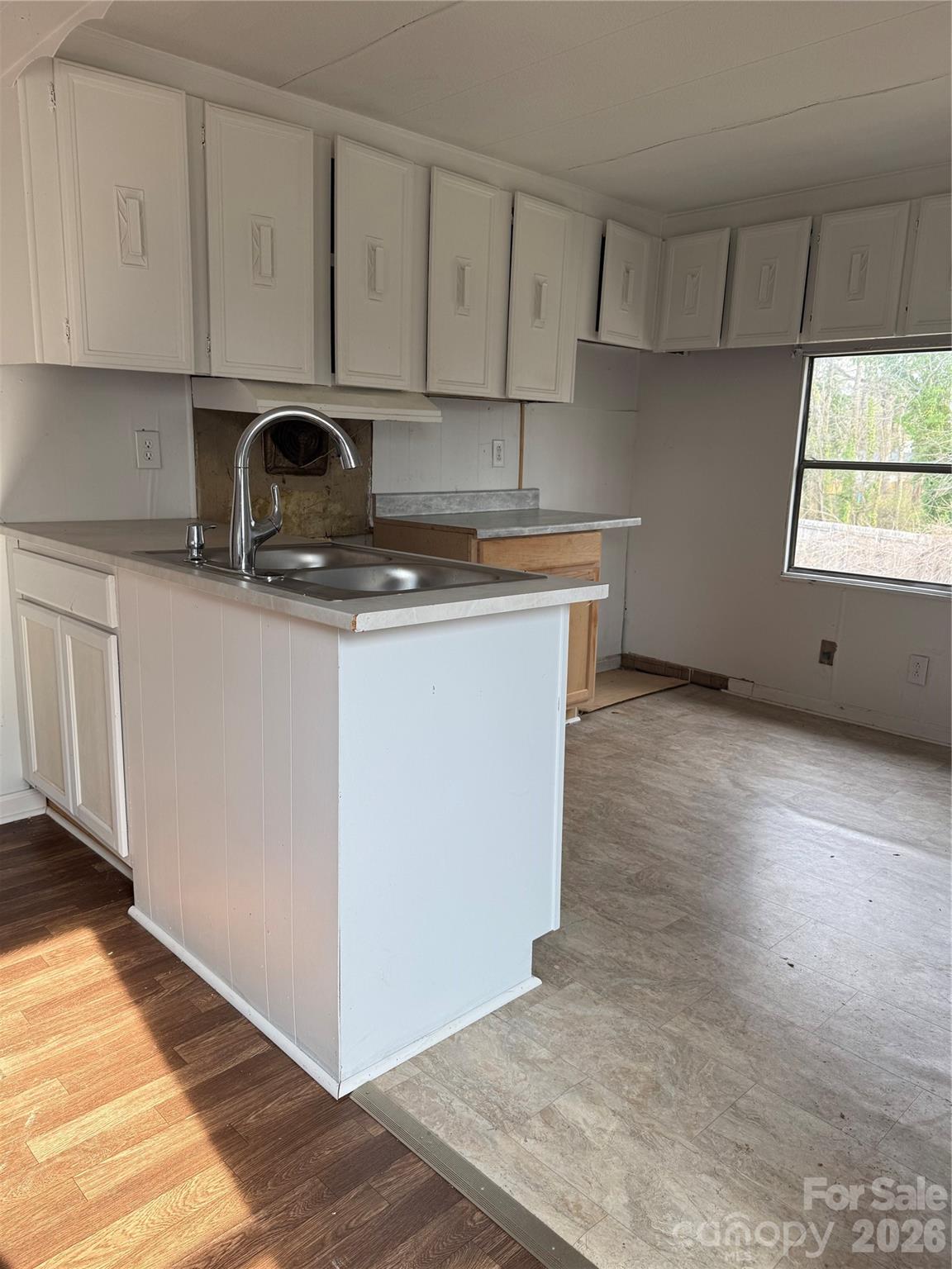 100 Stella Street — Clover