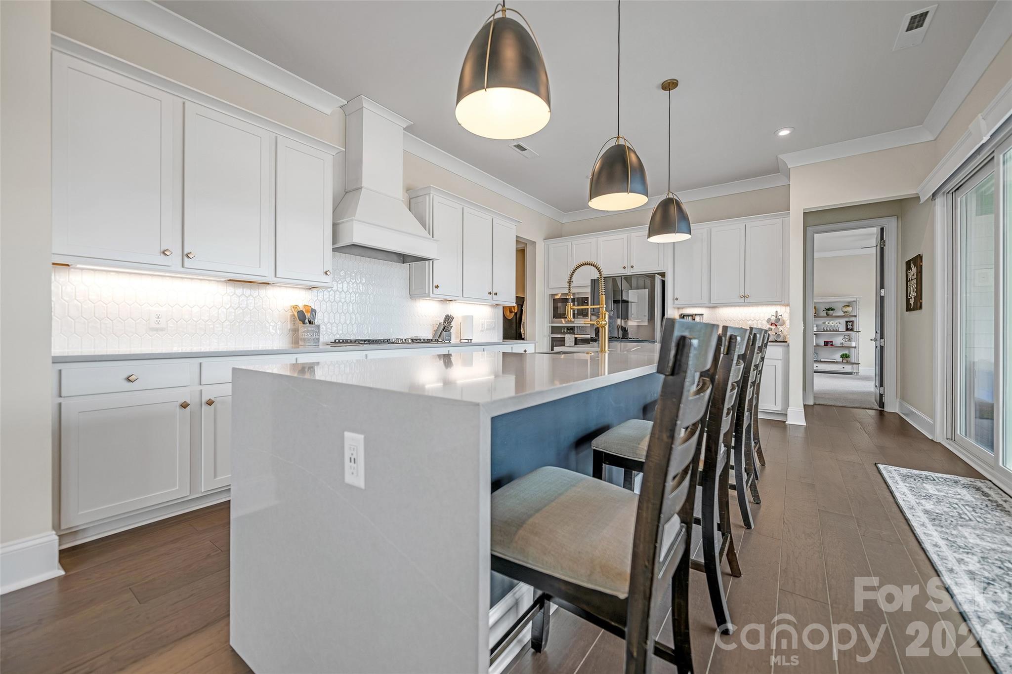 510 Meadow Ridge Drive — Belmont