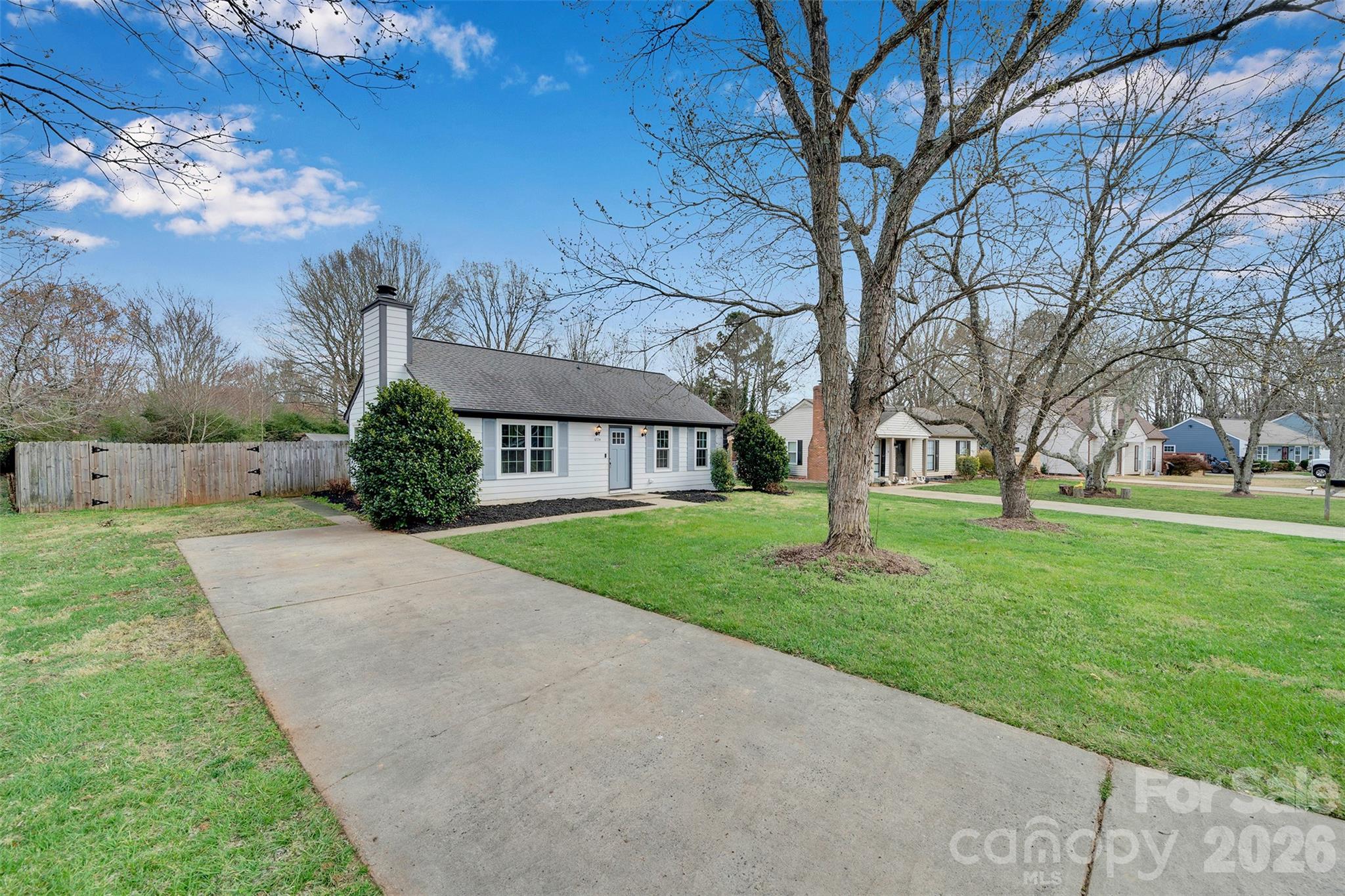 6724 Woodwedge Drive — Charlotte