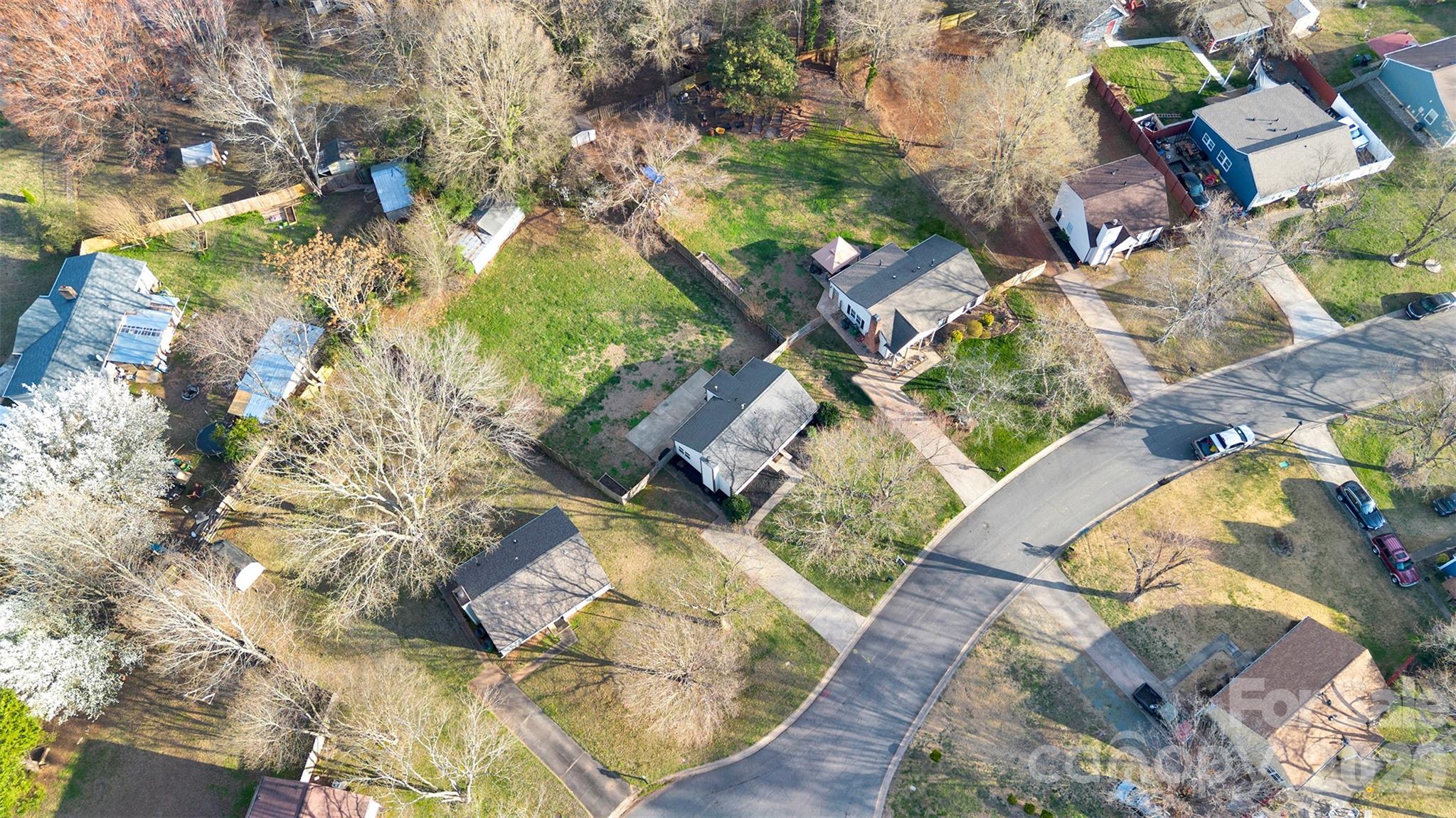 6724 Woodwedge Drive — Charlotte