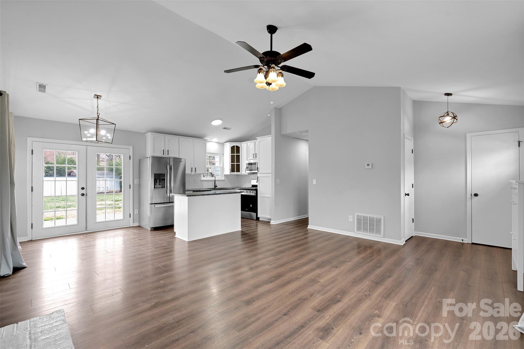 6724 Woodwedge Drive — Charlotte