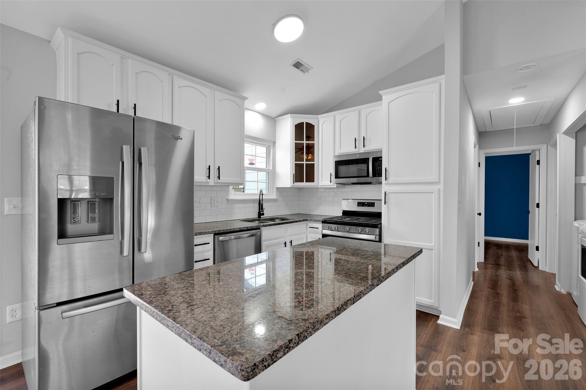 6724 Woodwedge Drive — Charlotte