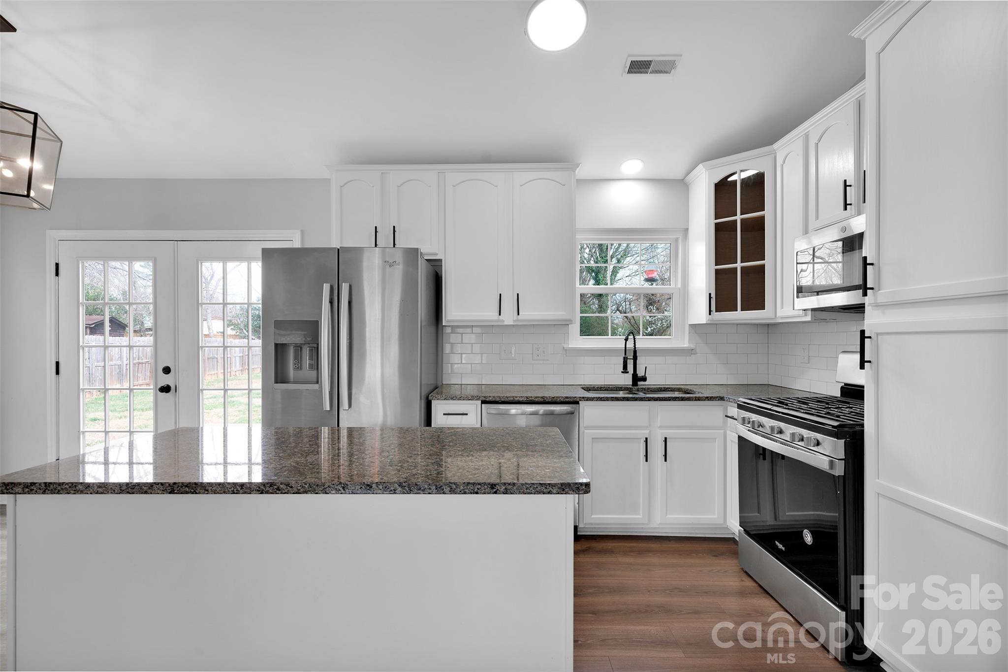 6724 Woodwedge Drive — Charlotte
