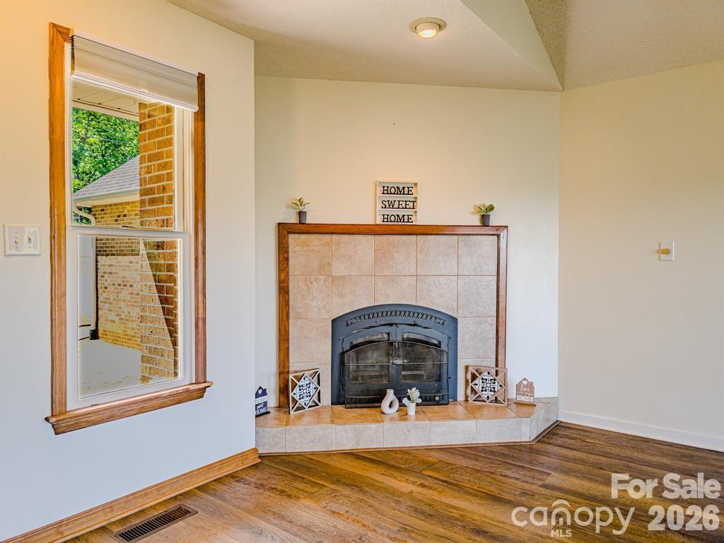 485 Mountain Lookout Drive — Bostic