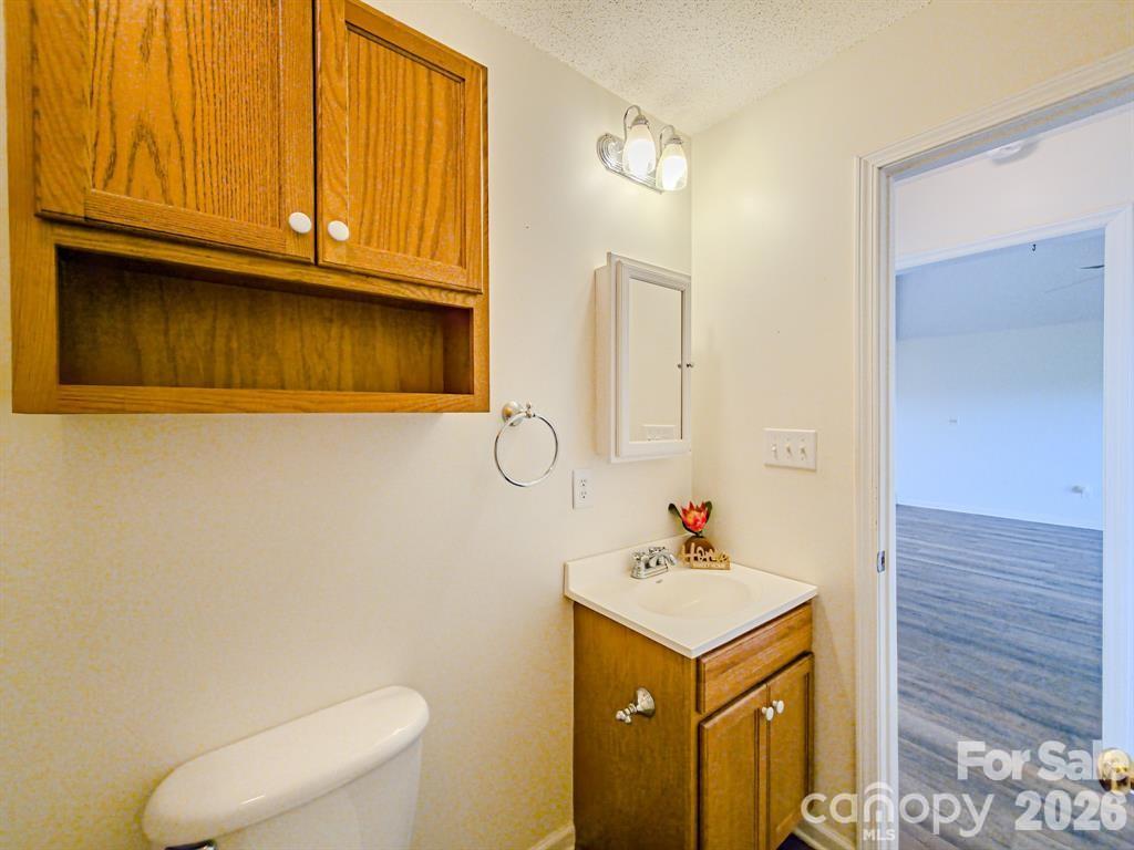 485 Mountain Lookout Drive — Bostic