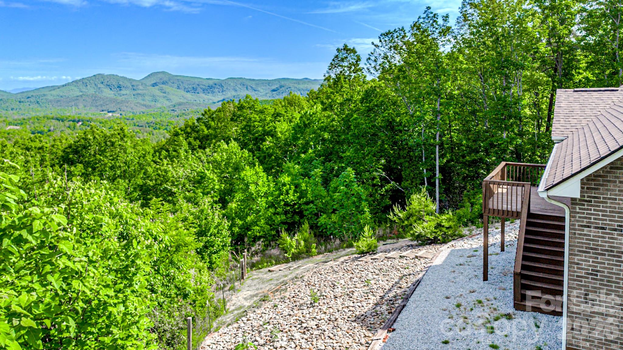 485 Mountain Lookout Drive — Bostic
