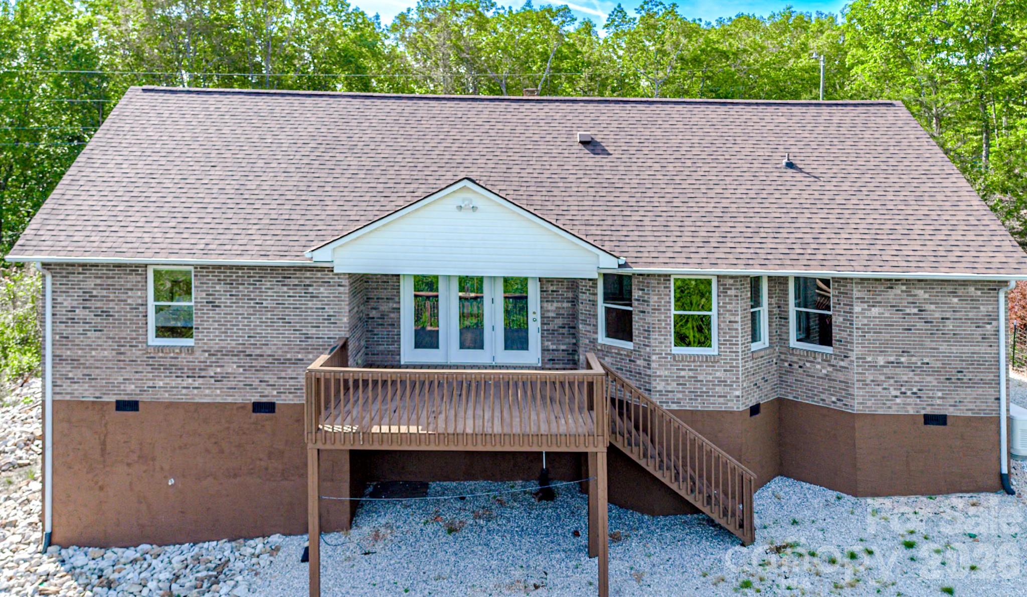 485 Mountain Lookout Drive — Bostic