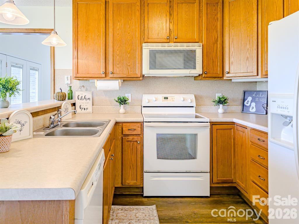 485 Mountain Lookout Drive — Bostic