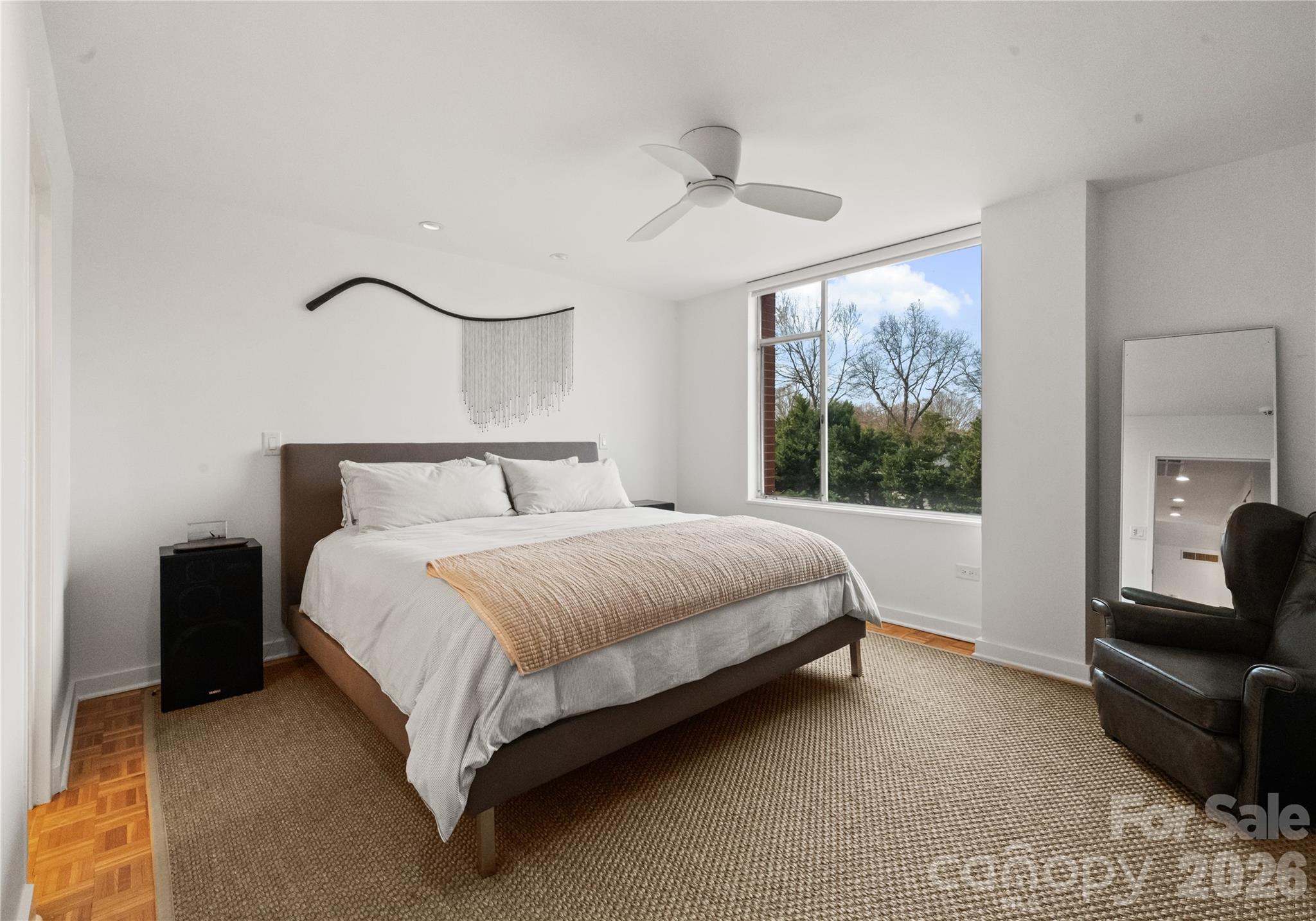 1300 Queens Road — Charlotte