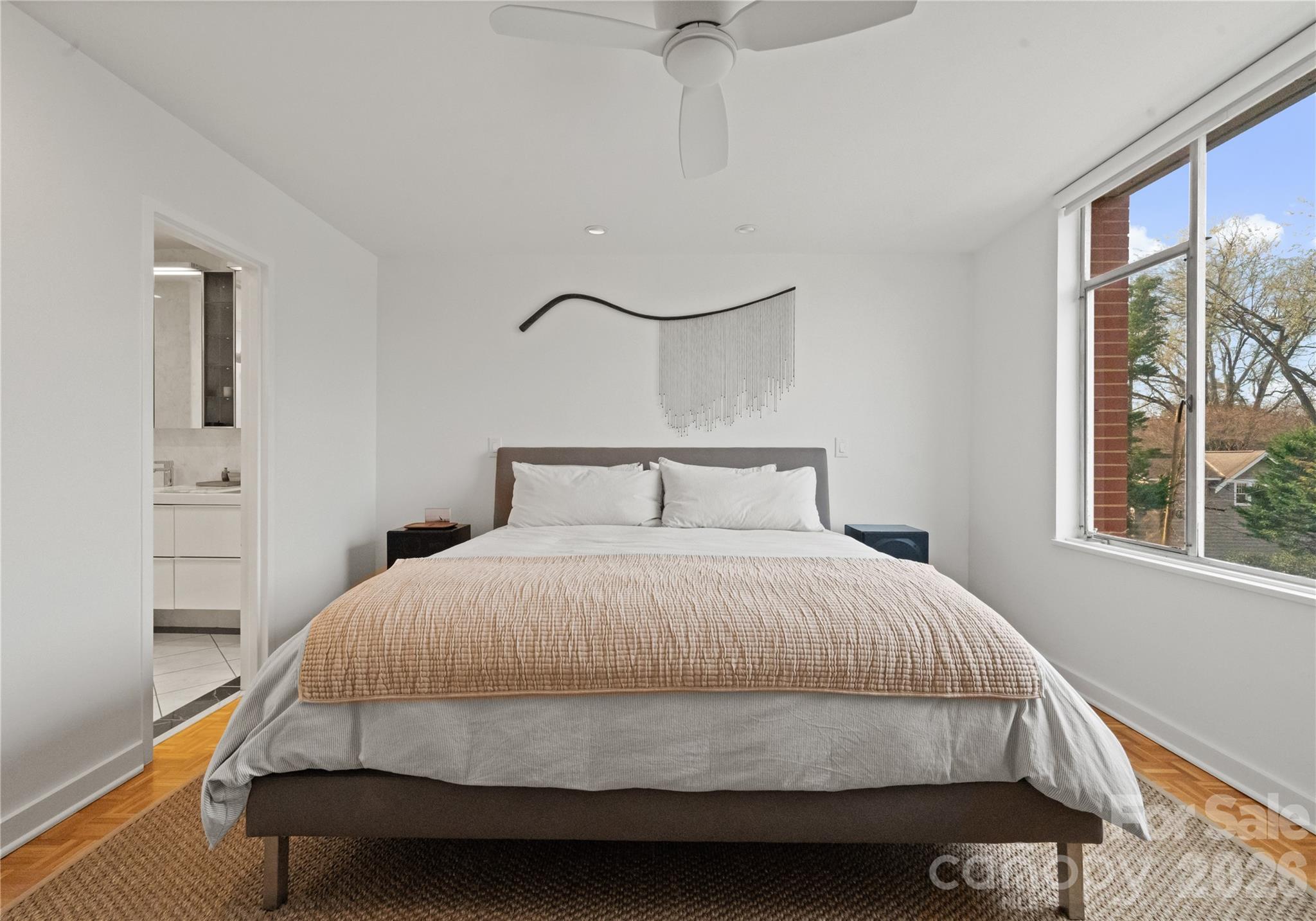 1300 Queens Road — Charlotte