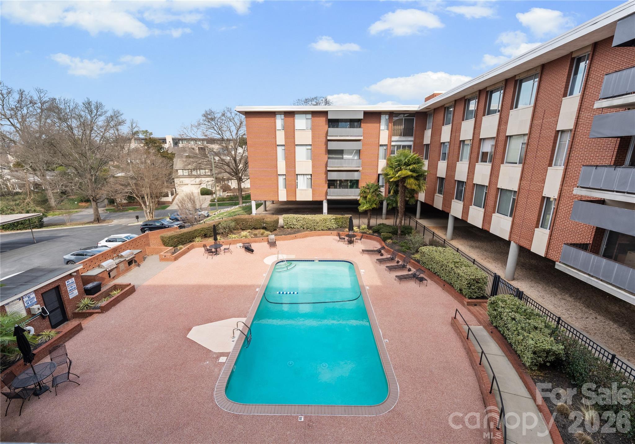 1300 Queens Road — Charlotte