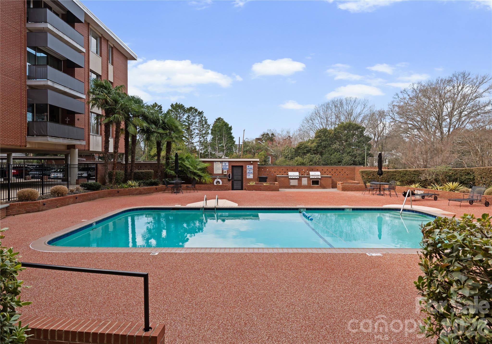 1300 Queens Road — Charlotte