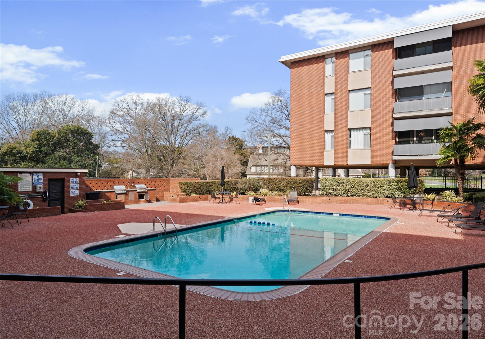 1300 Queens Road — Charlotte
