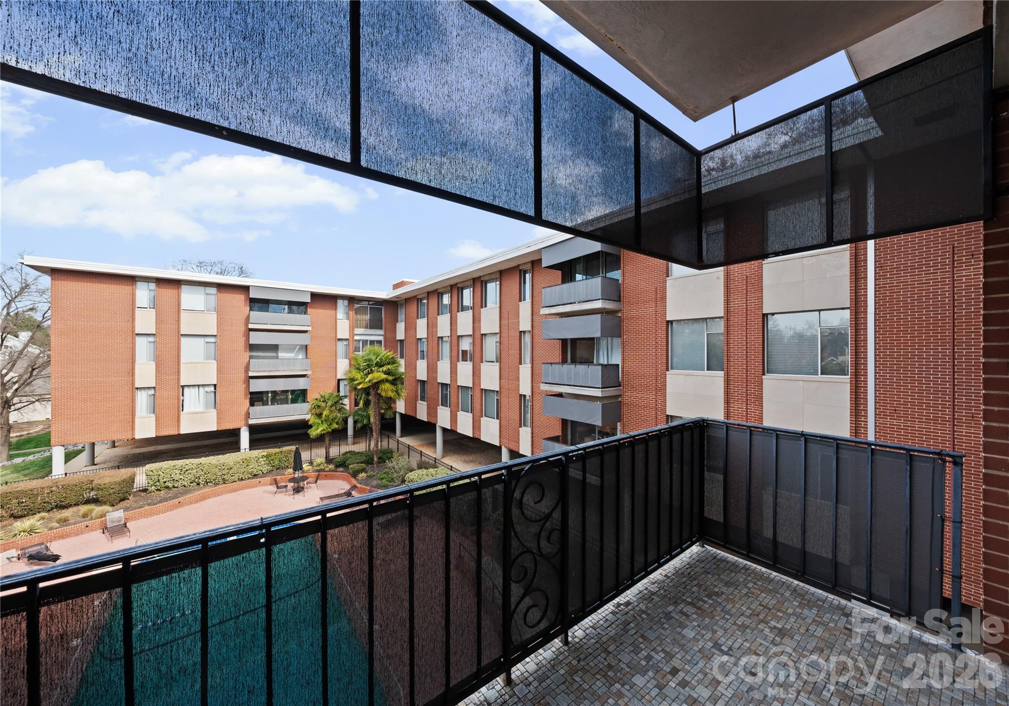 1300 Queens Road — Charlotte