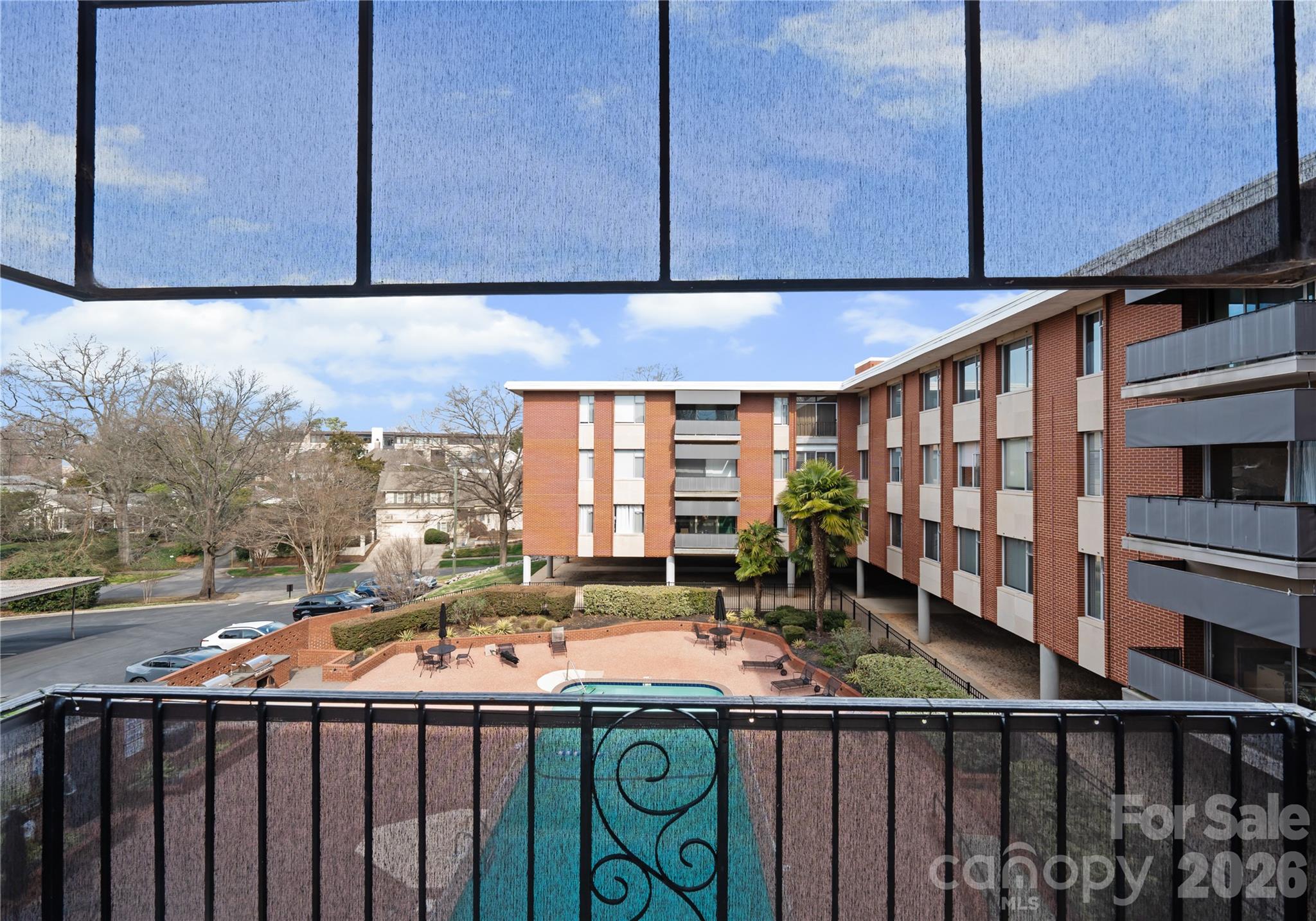 1300 Queens Road — Charlotte