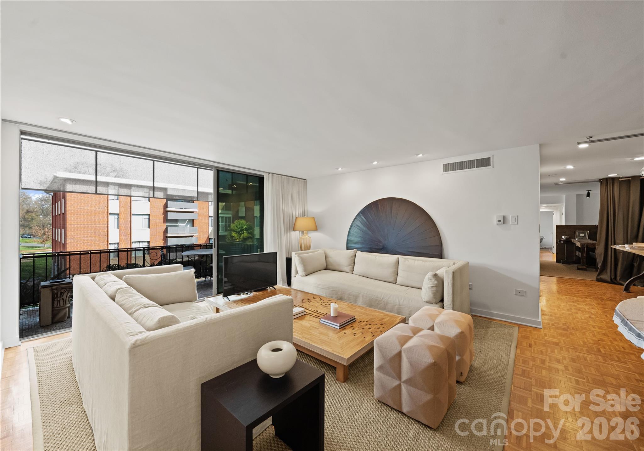 1300 Queens Road — Charlotte