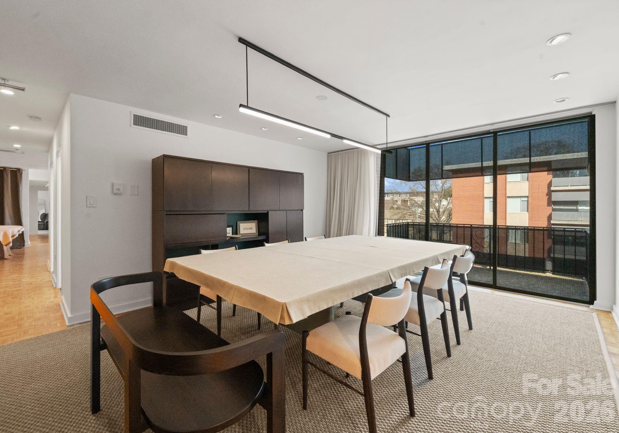 1300 Queens Road — Charlotte