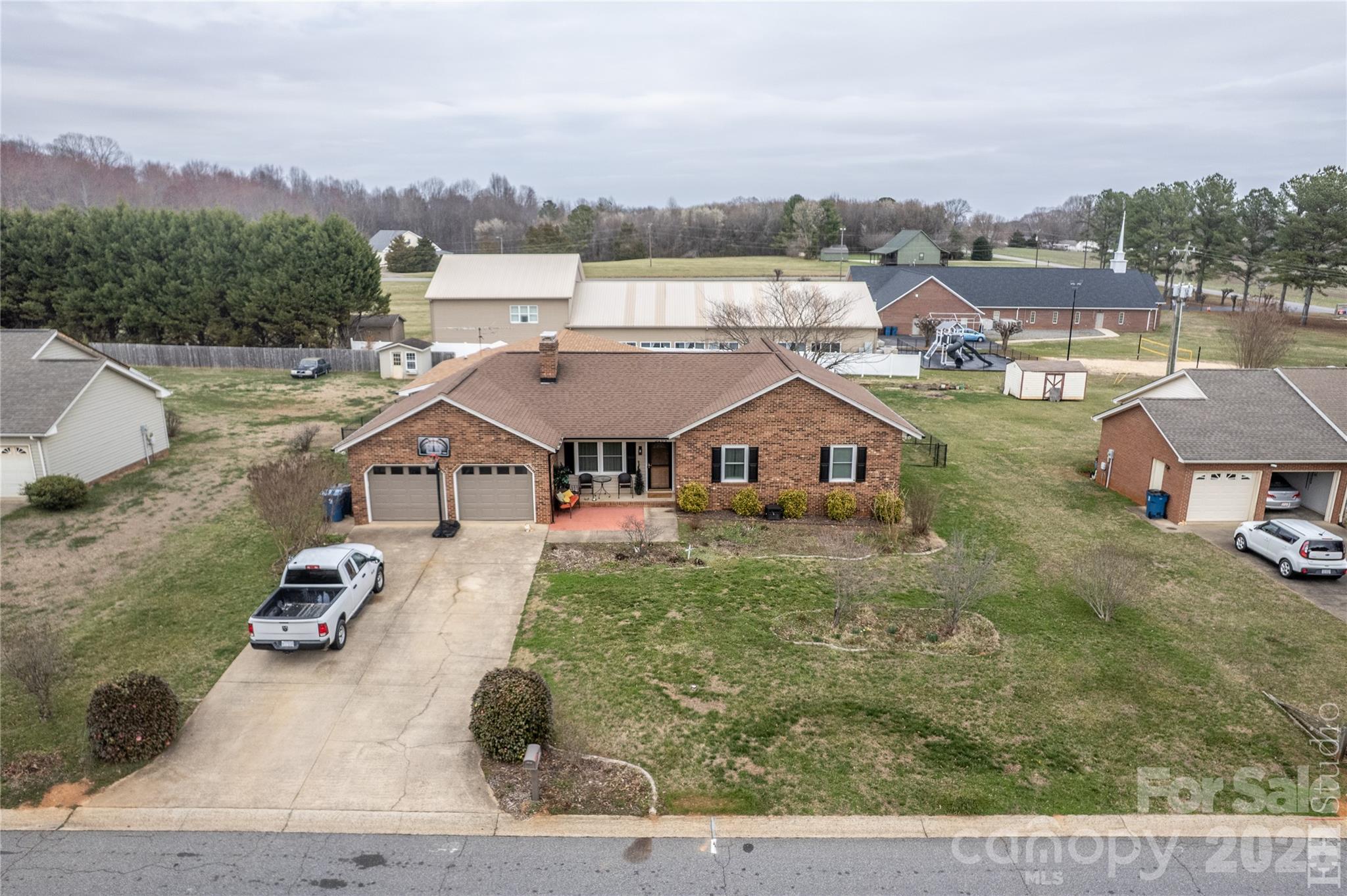 5164 Olde School Drive #44 — Hickory