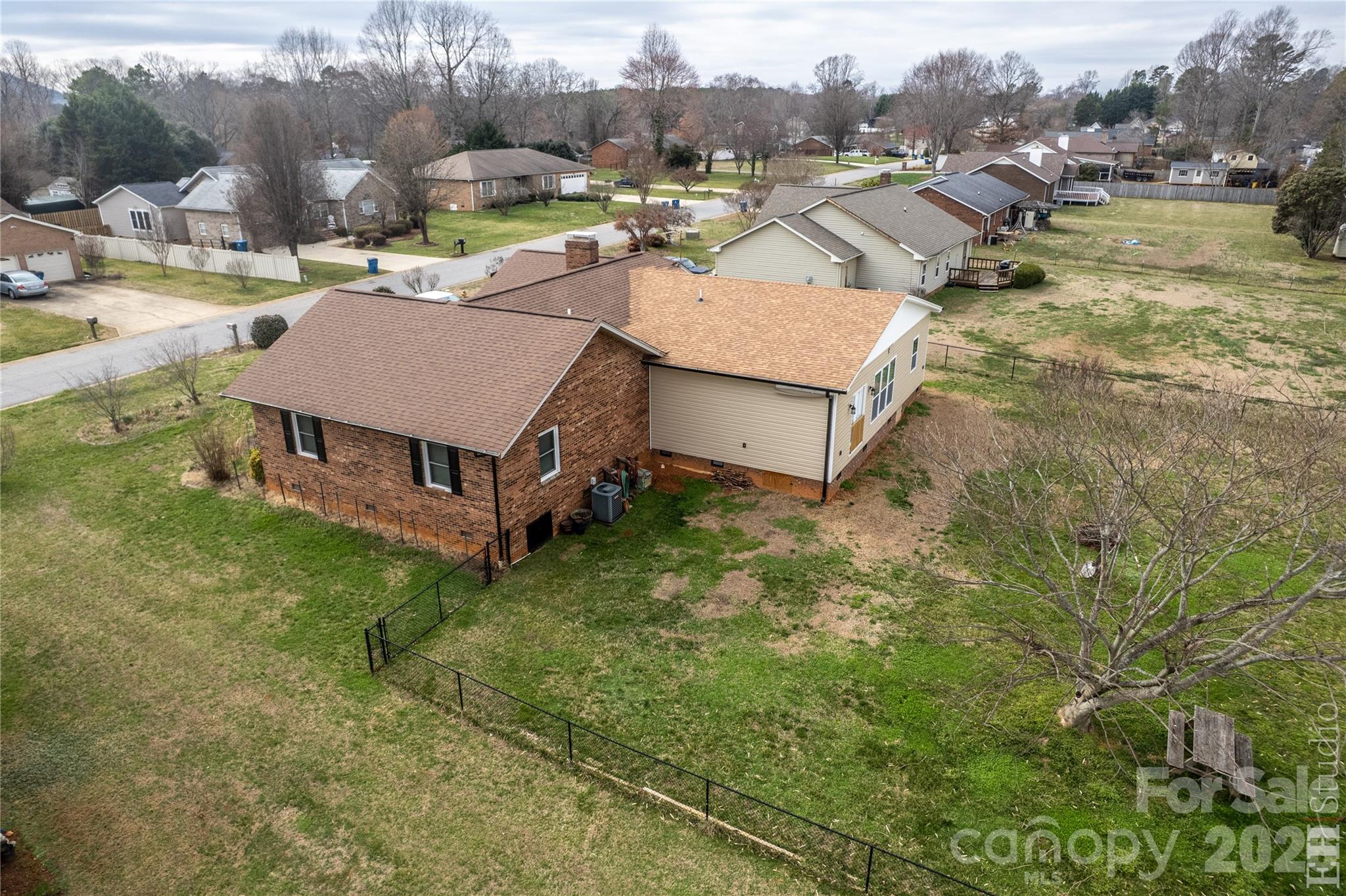 5164 Olde School Drive #44 — Hickory