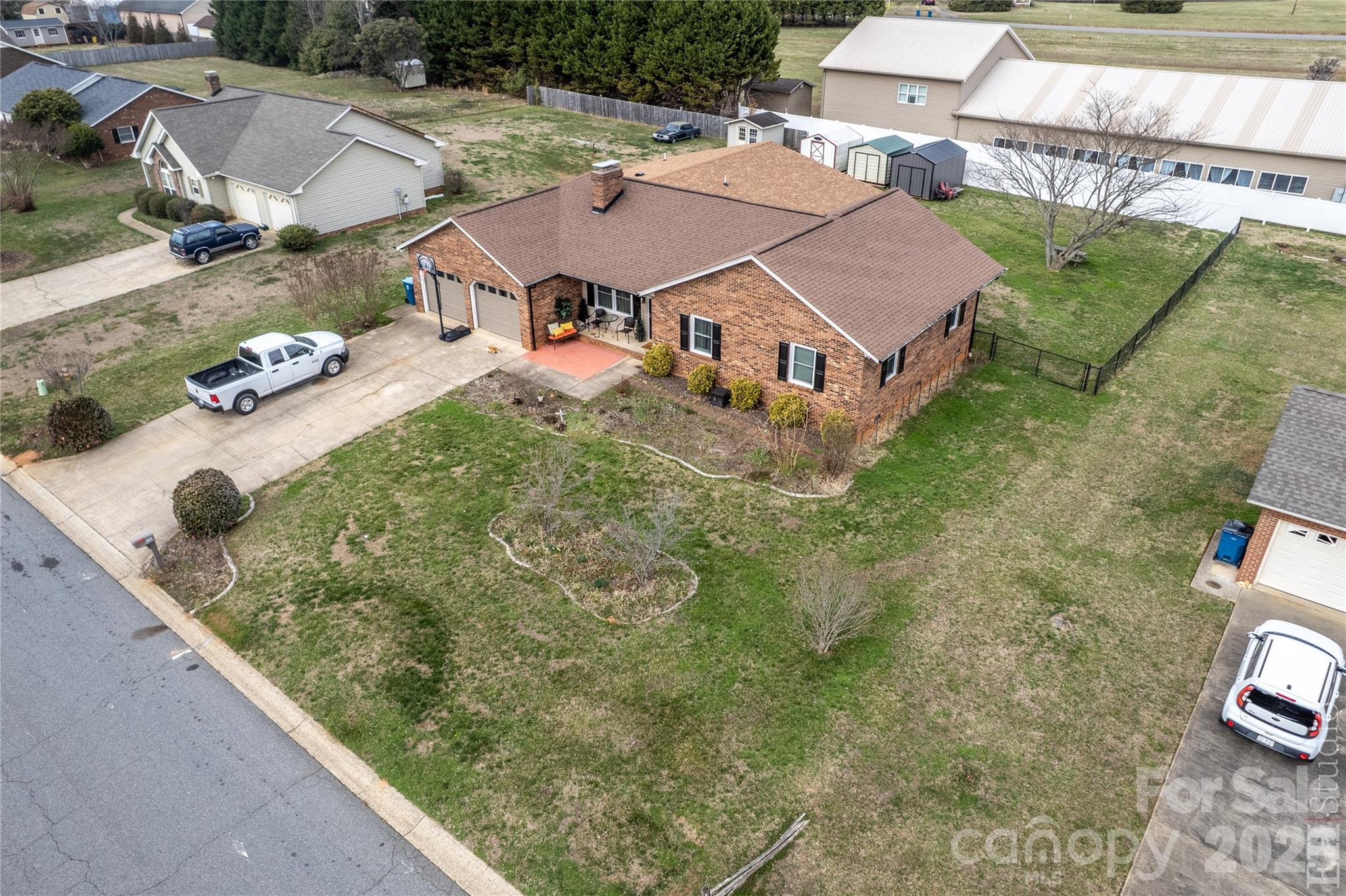 5164 Olde School Drive #44 — Hickory