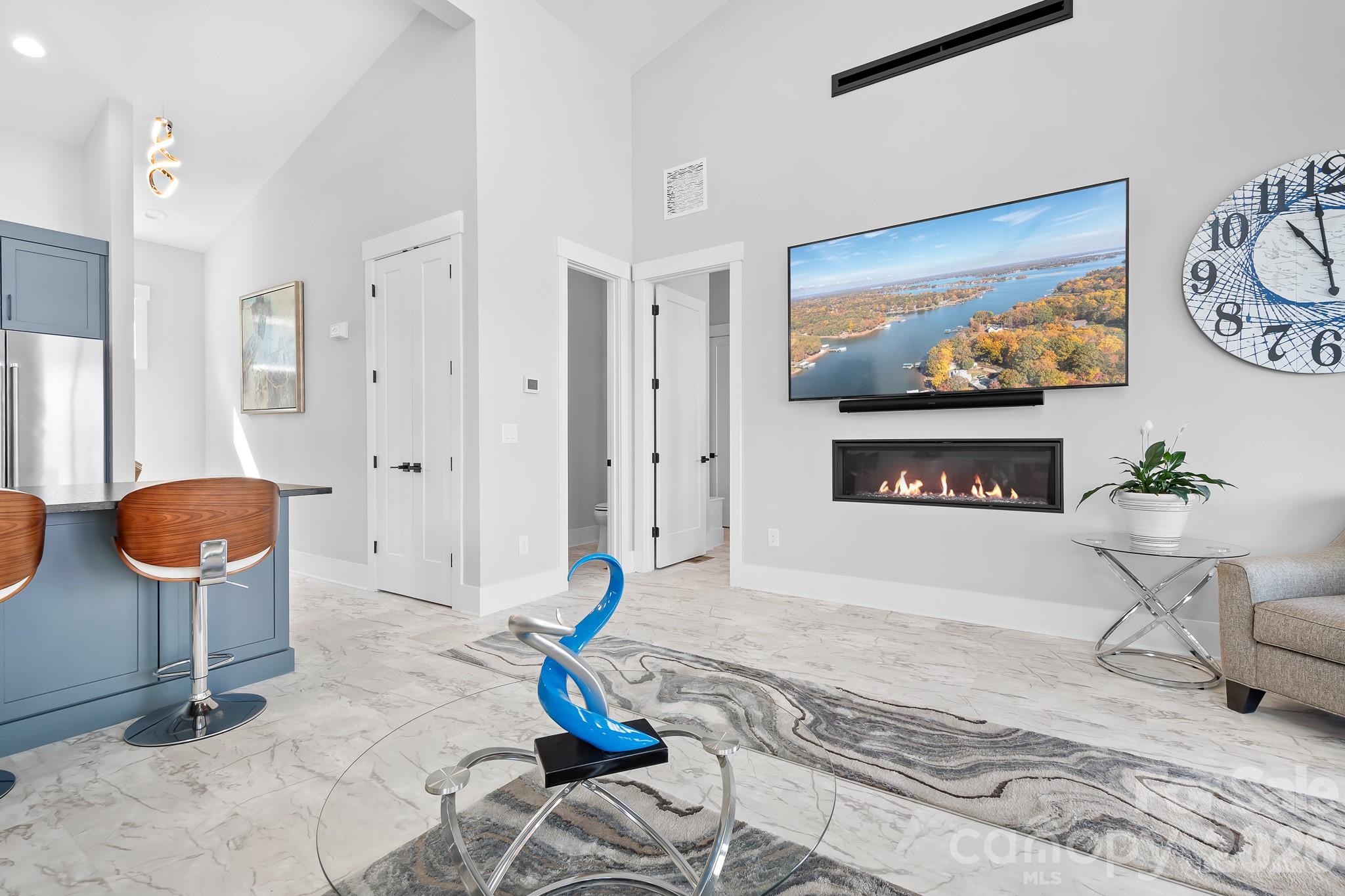 7176 Lynbrook Creek Road — Denver