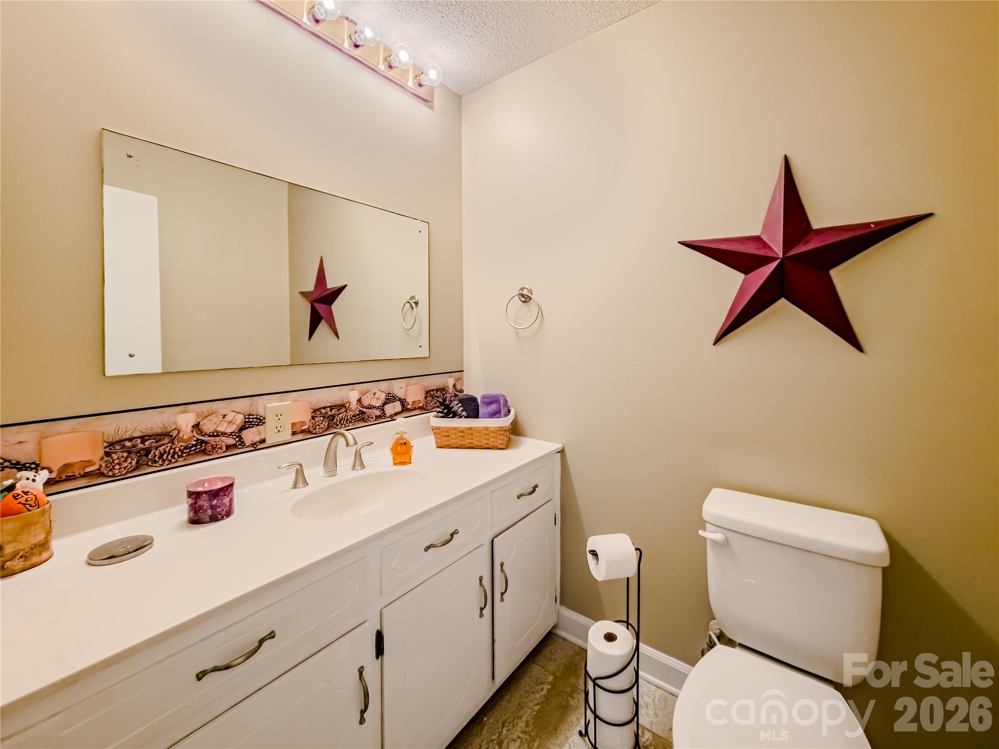 142 Padgett-Burns Road — Forest City