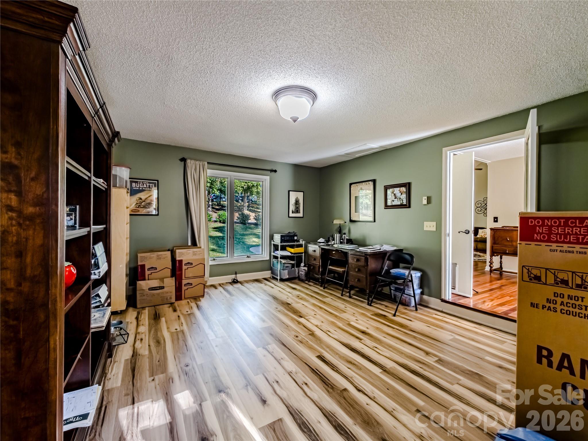 142 Padgett-Burns Road — Forest City