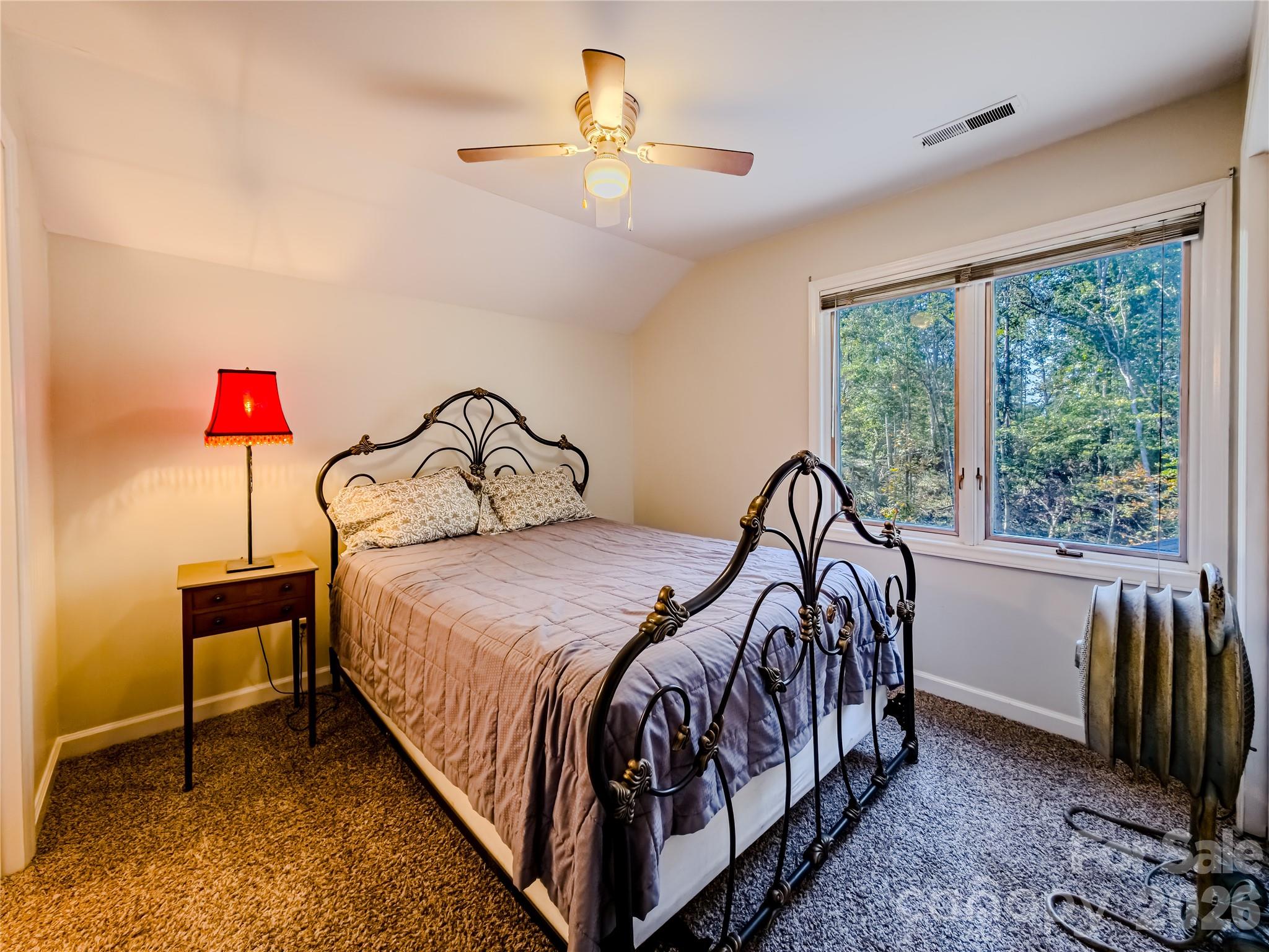 142 Padgett-Burns Road — Forest City