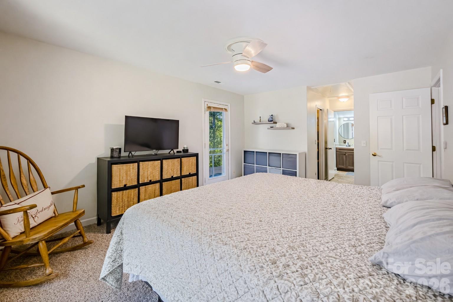142 Padgett-Burns Road — Forest City