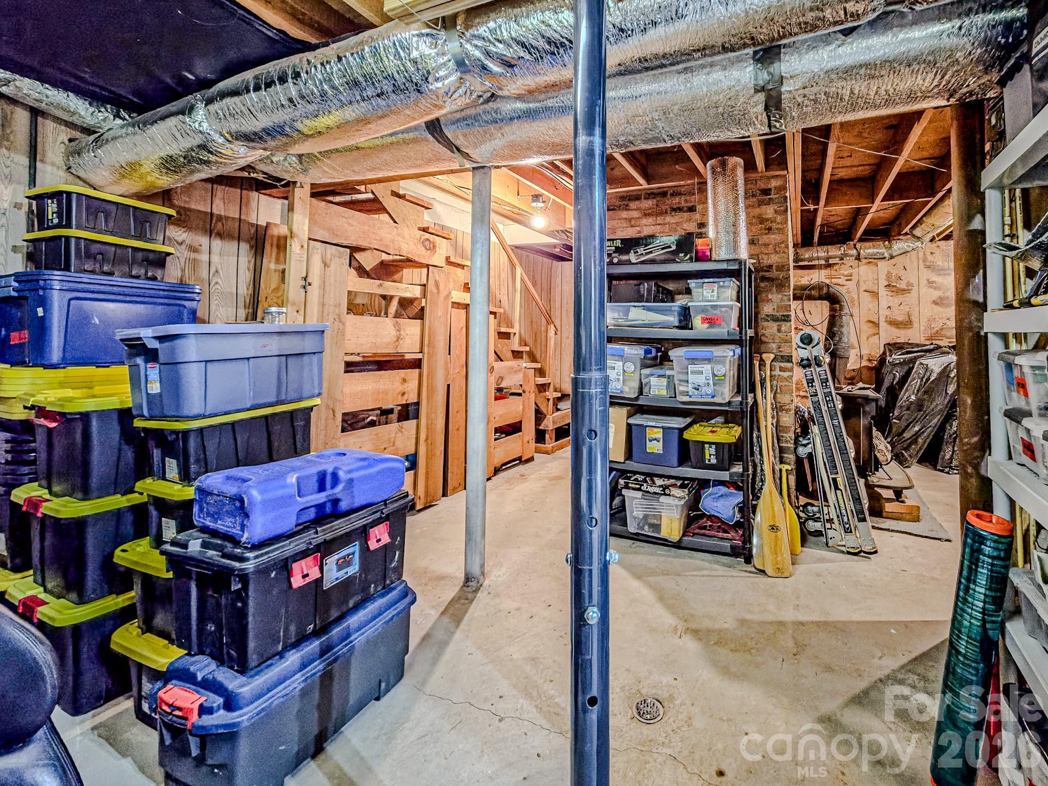 142 Padgett-Burns Road — Forest City