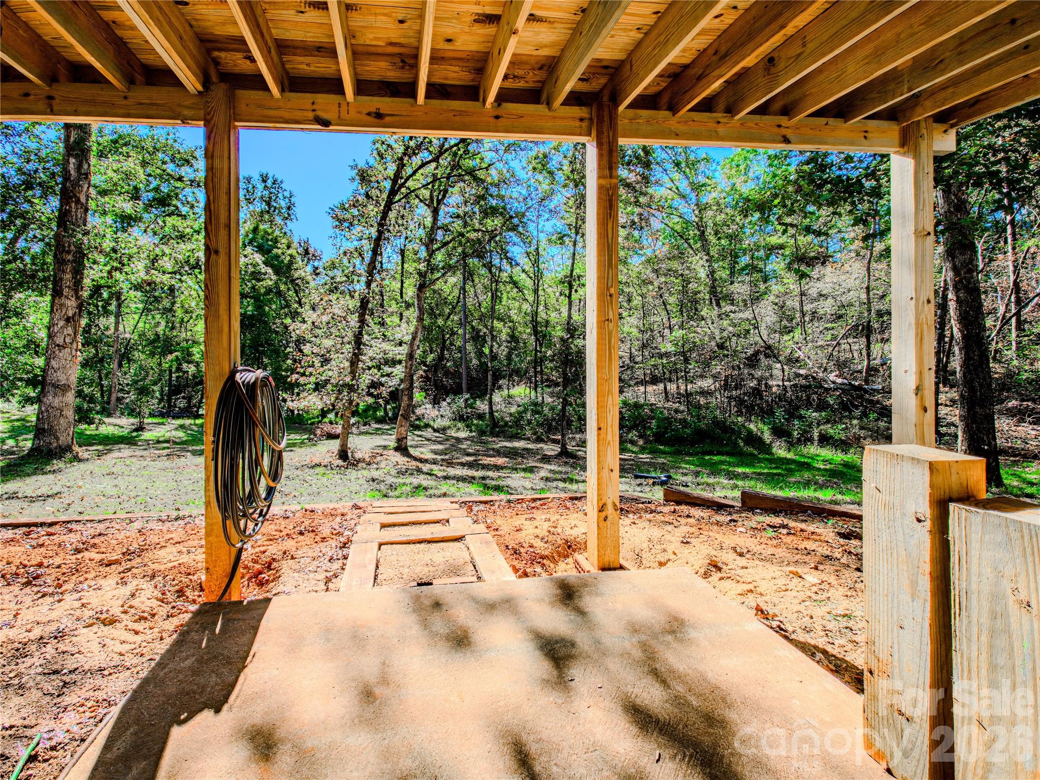 142 Padgett-Burns Road — Forest City