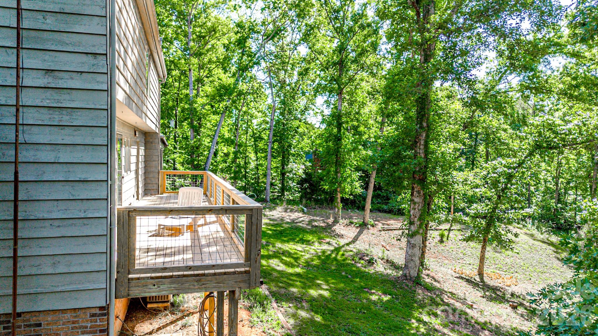 142 Padgett-Burns Road — Forest City